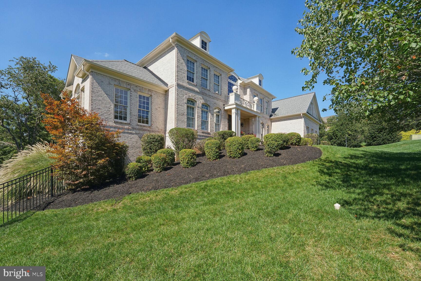 MANORS OF FOX MILL - Residential