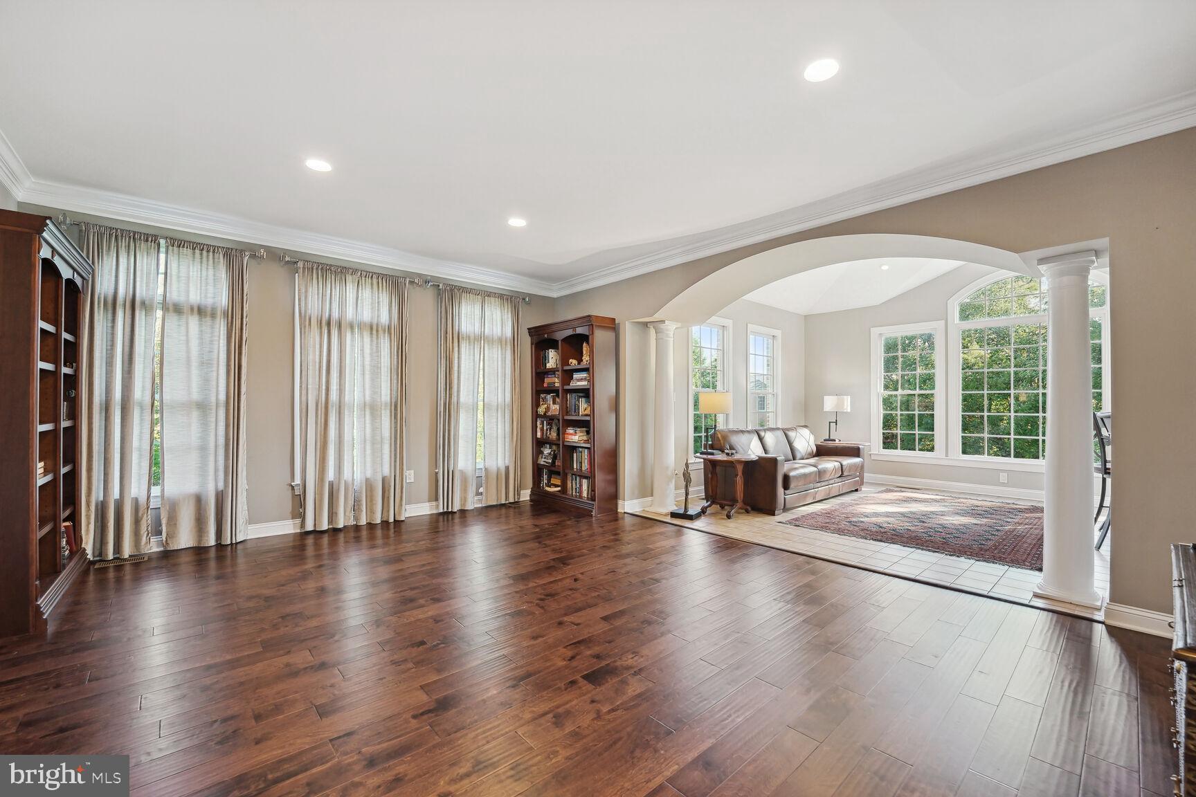 MANORS OF FOX MILL - Residential