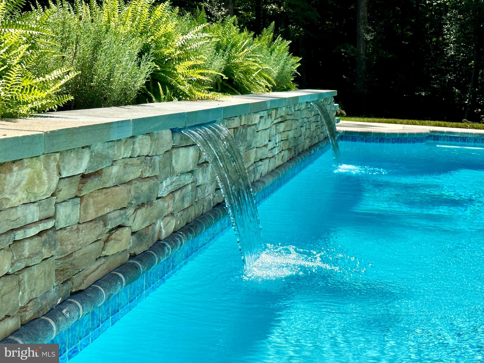 SERENITY WOODS - Residential