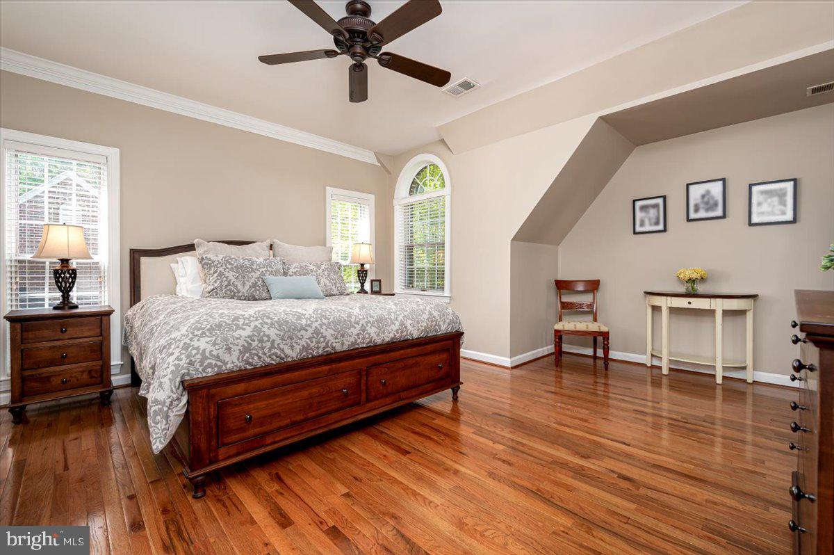 SERENITY WOODS - Residential