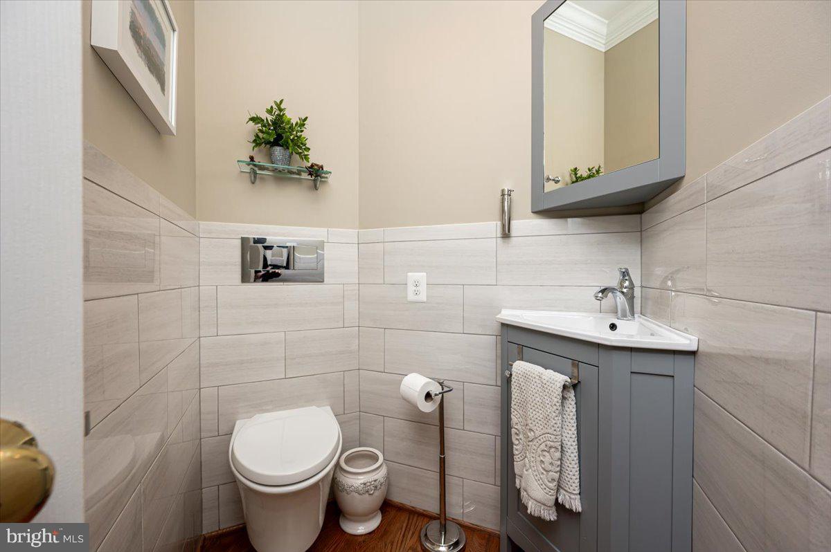 SERENITY WOODS - Residential