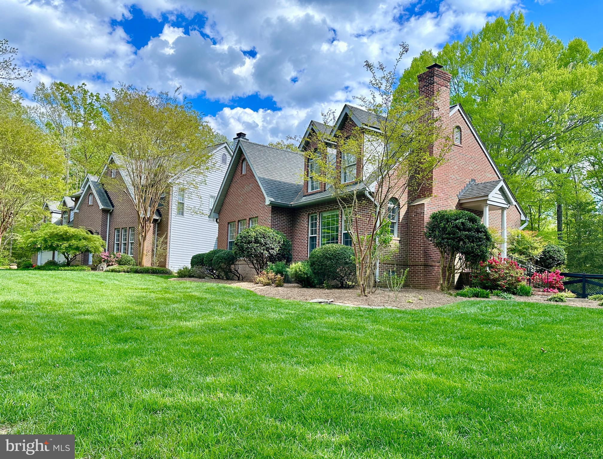 SERENITY WOODS - Residential