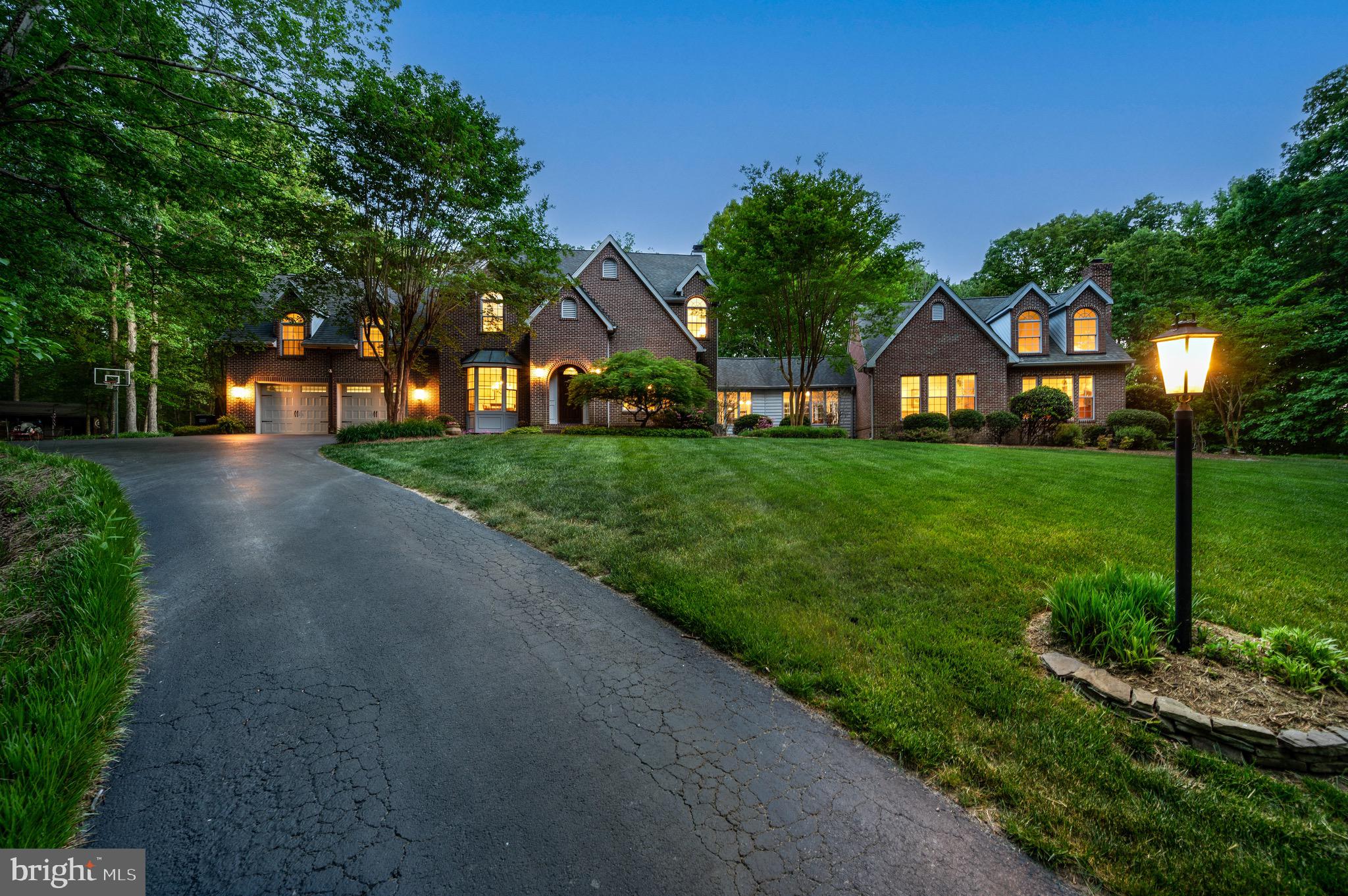 SERENITY WOODS - Residential