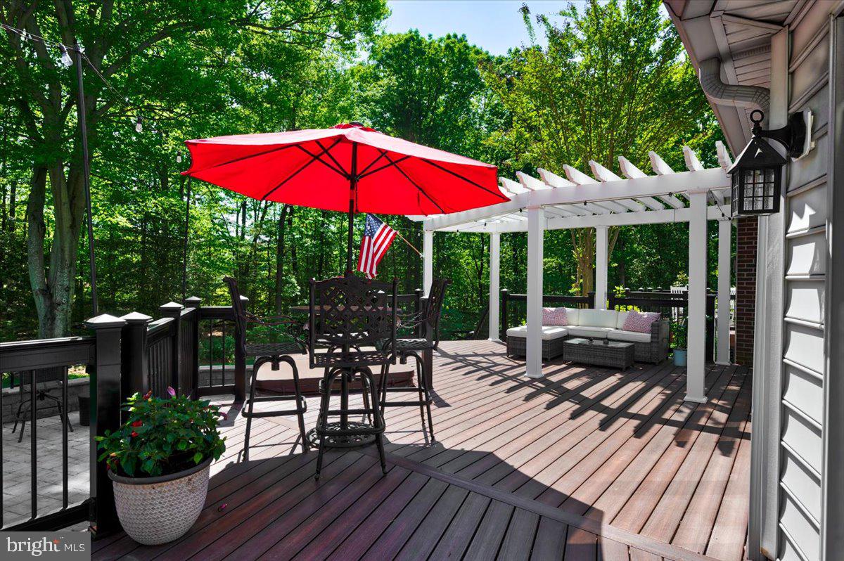 SERENITY WOODS - Residential