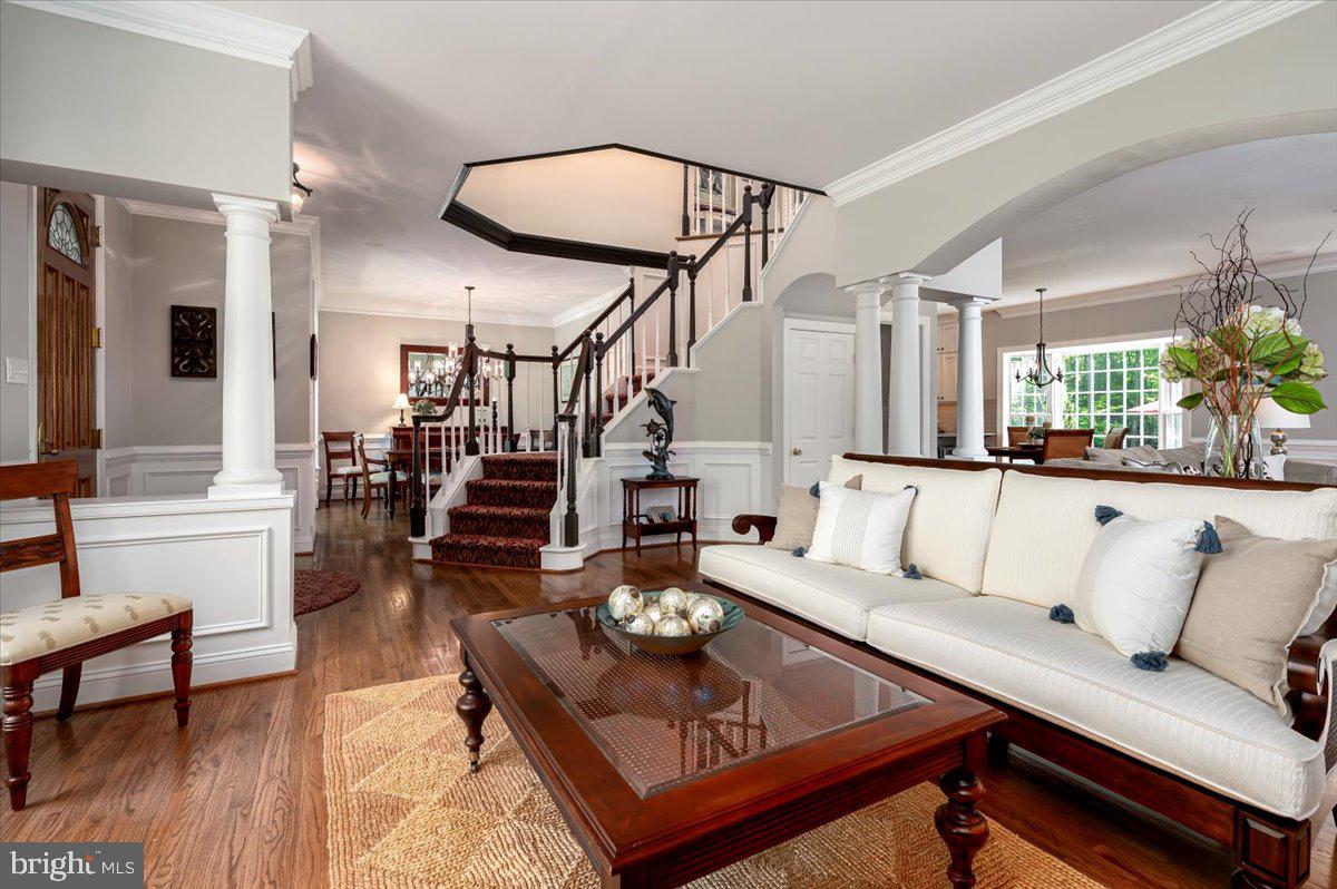 SERENITY WOODS - Residential