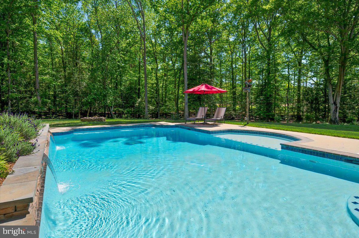 SERENITY WOODS - Residential