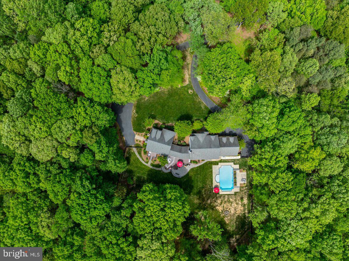 SERENITY WOODS - Residential