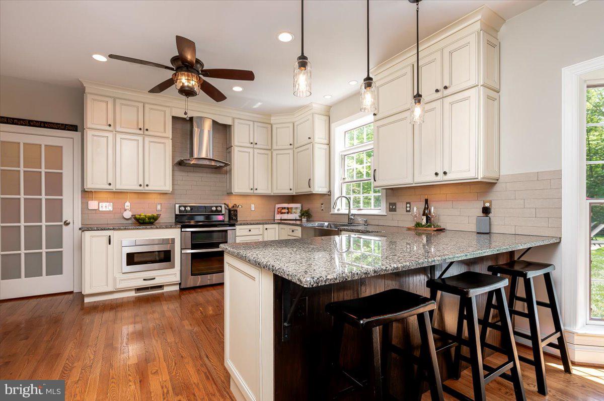 SERENITY WOODS - Residential