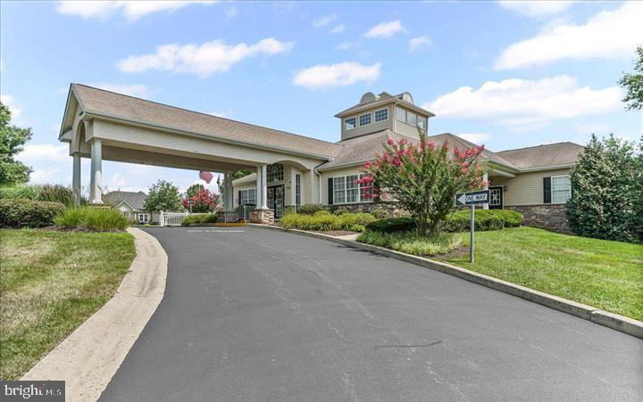 TRADITIONS AT INNI - Residential