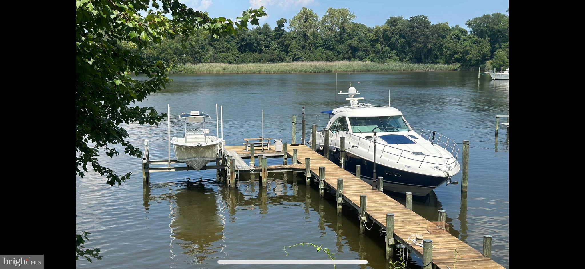 ANNESLEY BY THE BAY - Residential