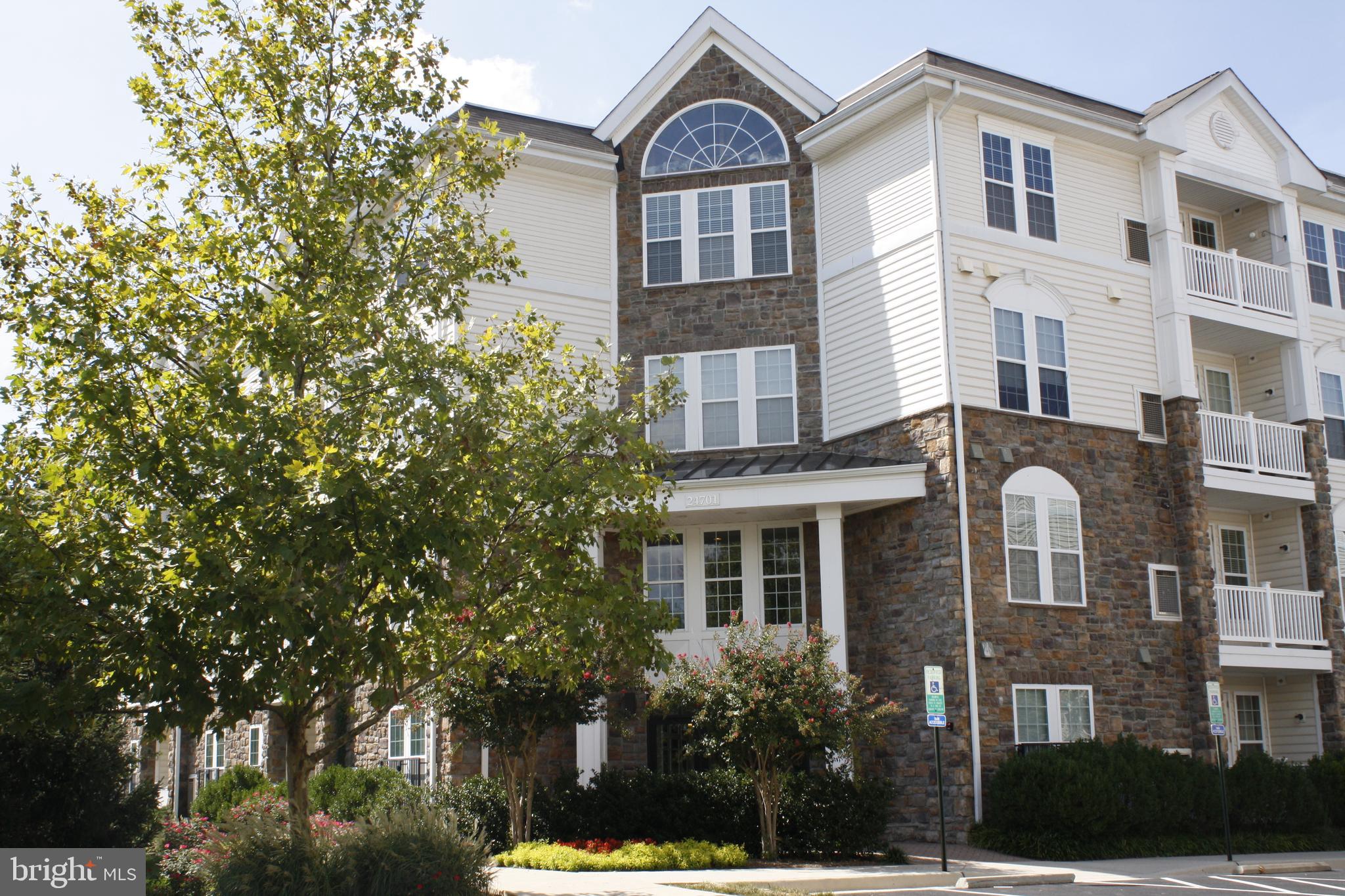 STONE RIDGE - Residential