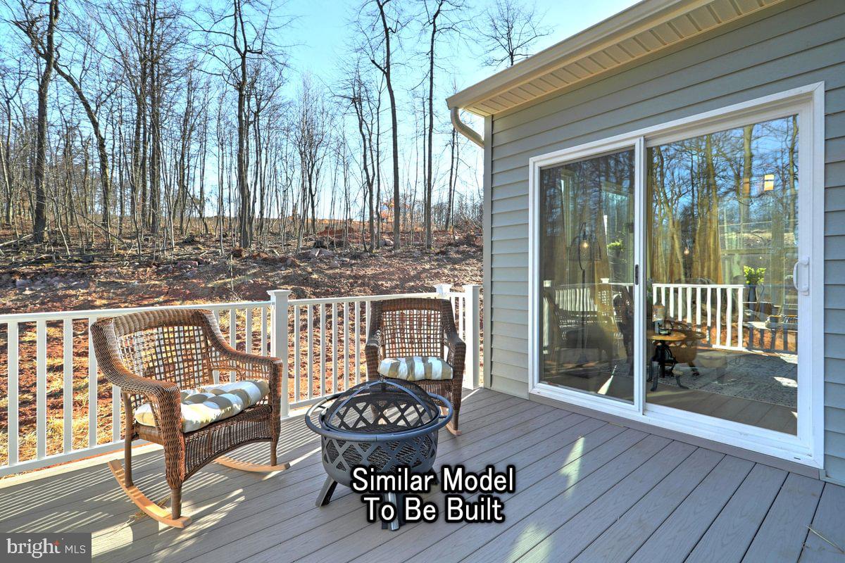 BEACON POINTE PLAN AT LOGAN MEADOWS