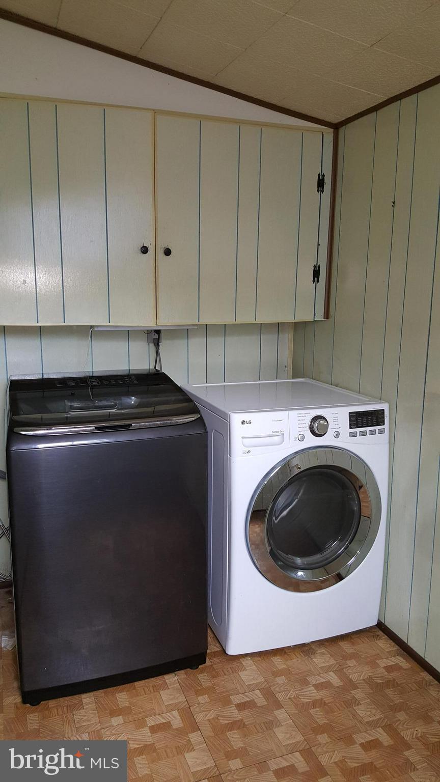 SWEETSER HEIGHTS - Residential