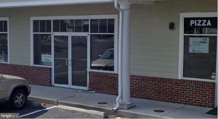 104 W CEDAR LANE 400