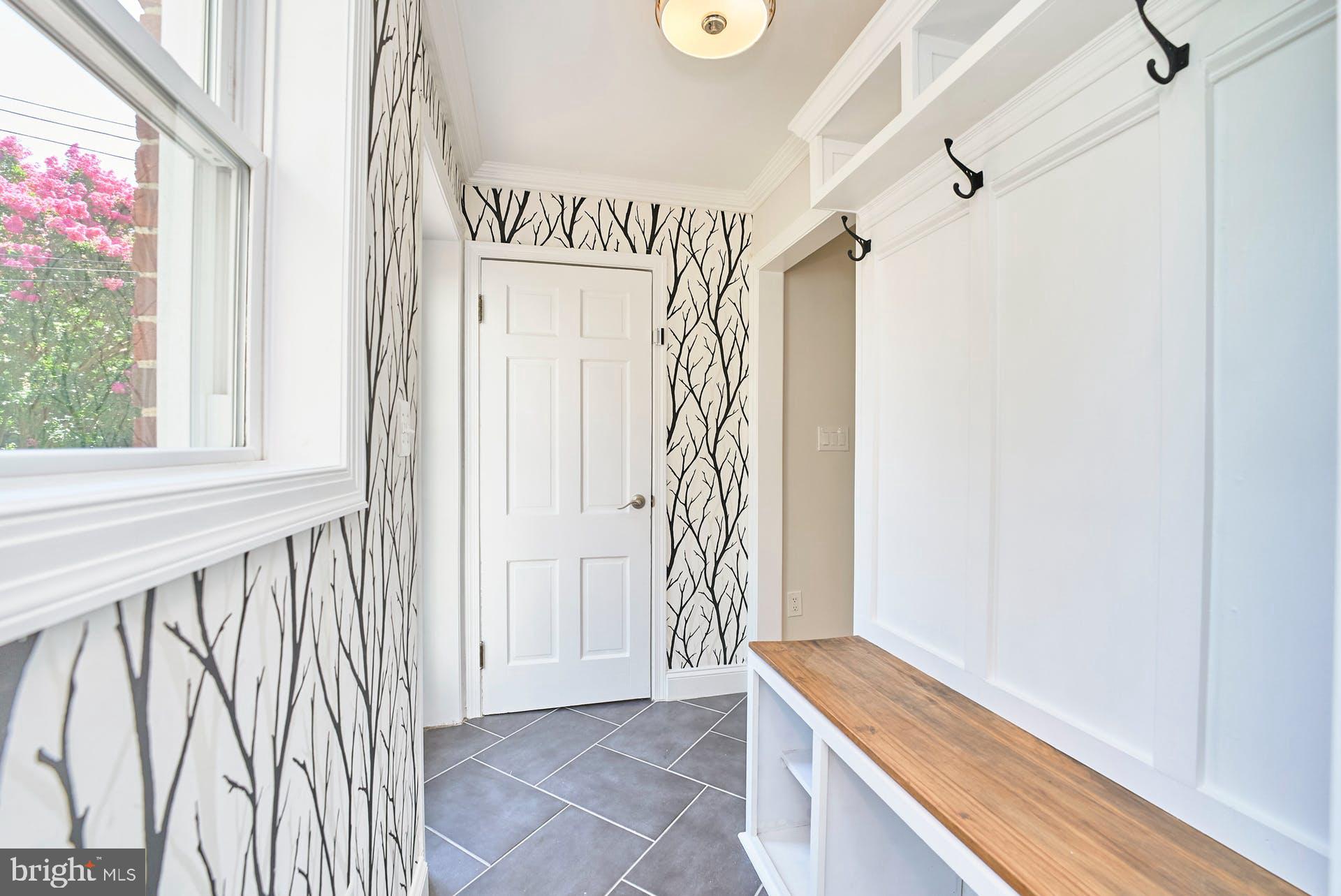 CLARENDON - Residential Lease