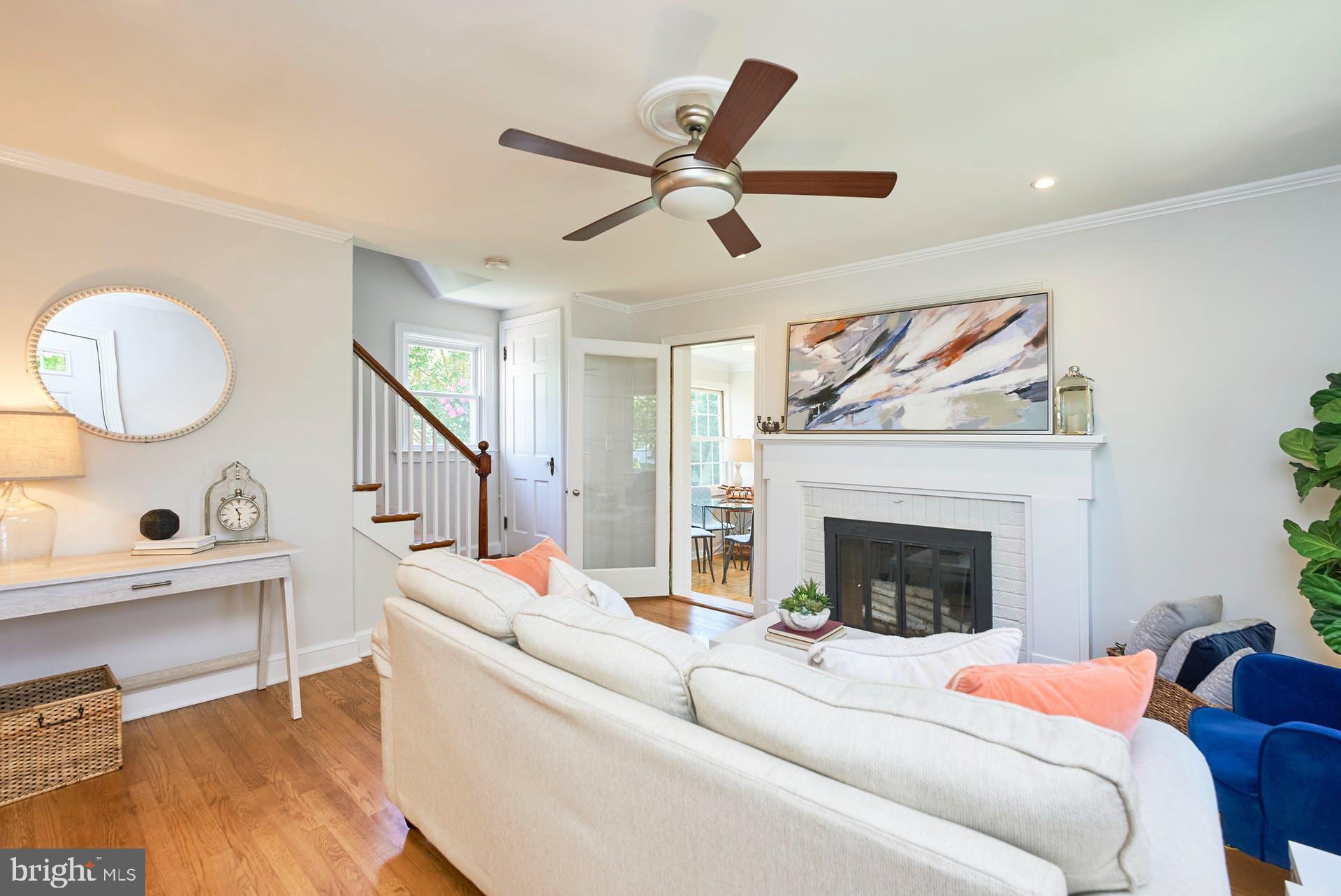 CLARENDON - Residential Lease