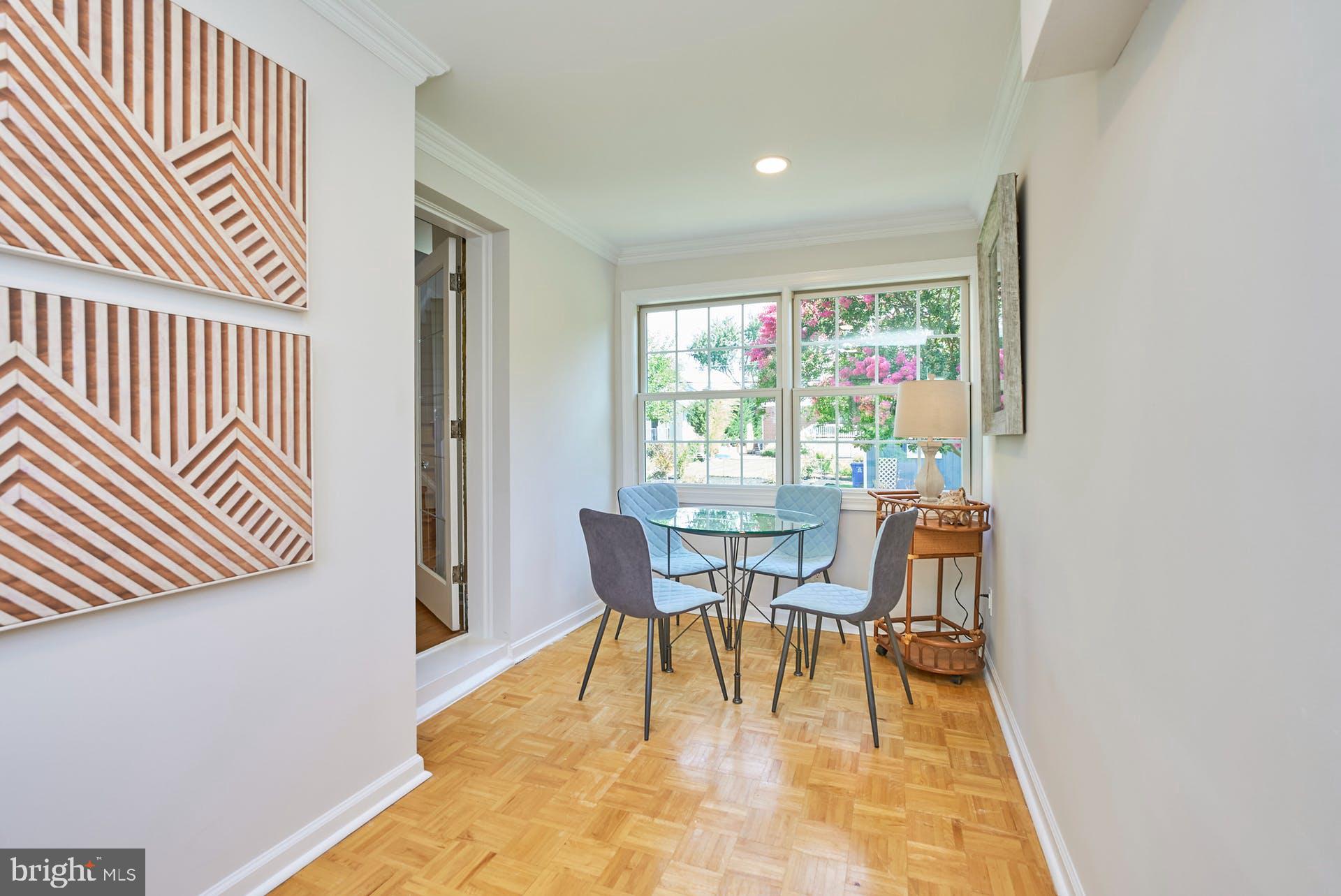 CLARENDON - Residential Lease