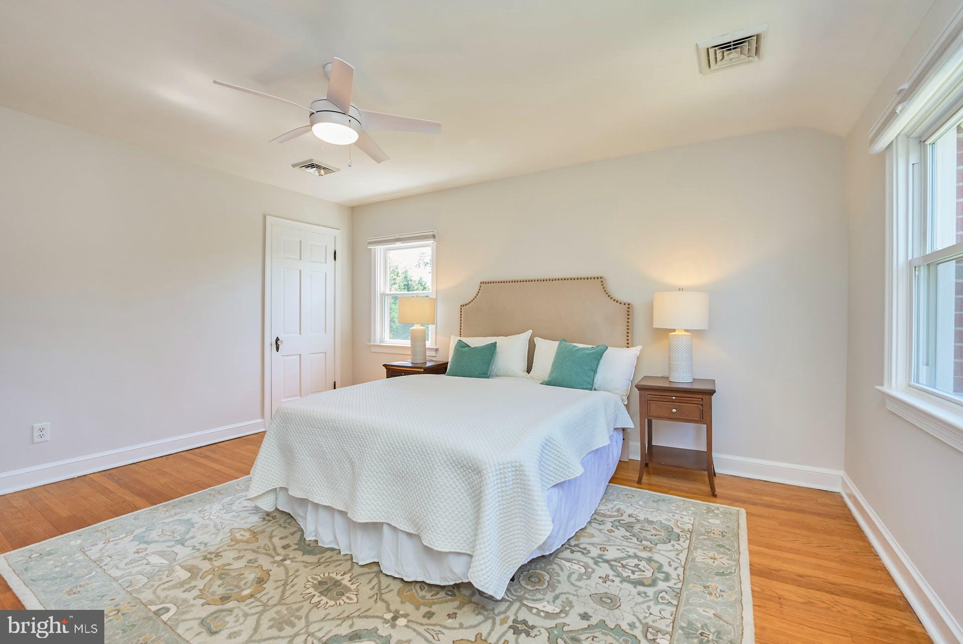 CLARENDON - Residential Lease