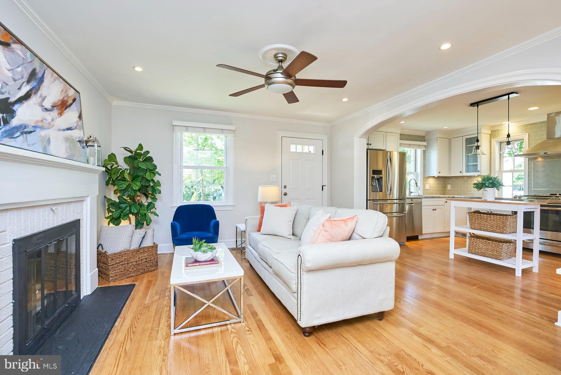 CLARENDON - Residential Lease