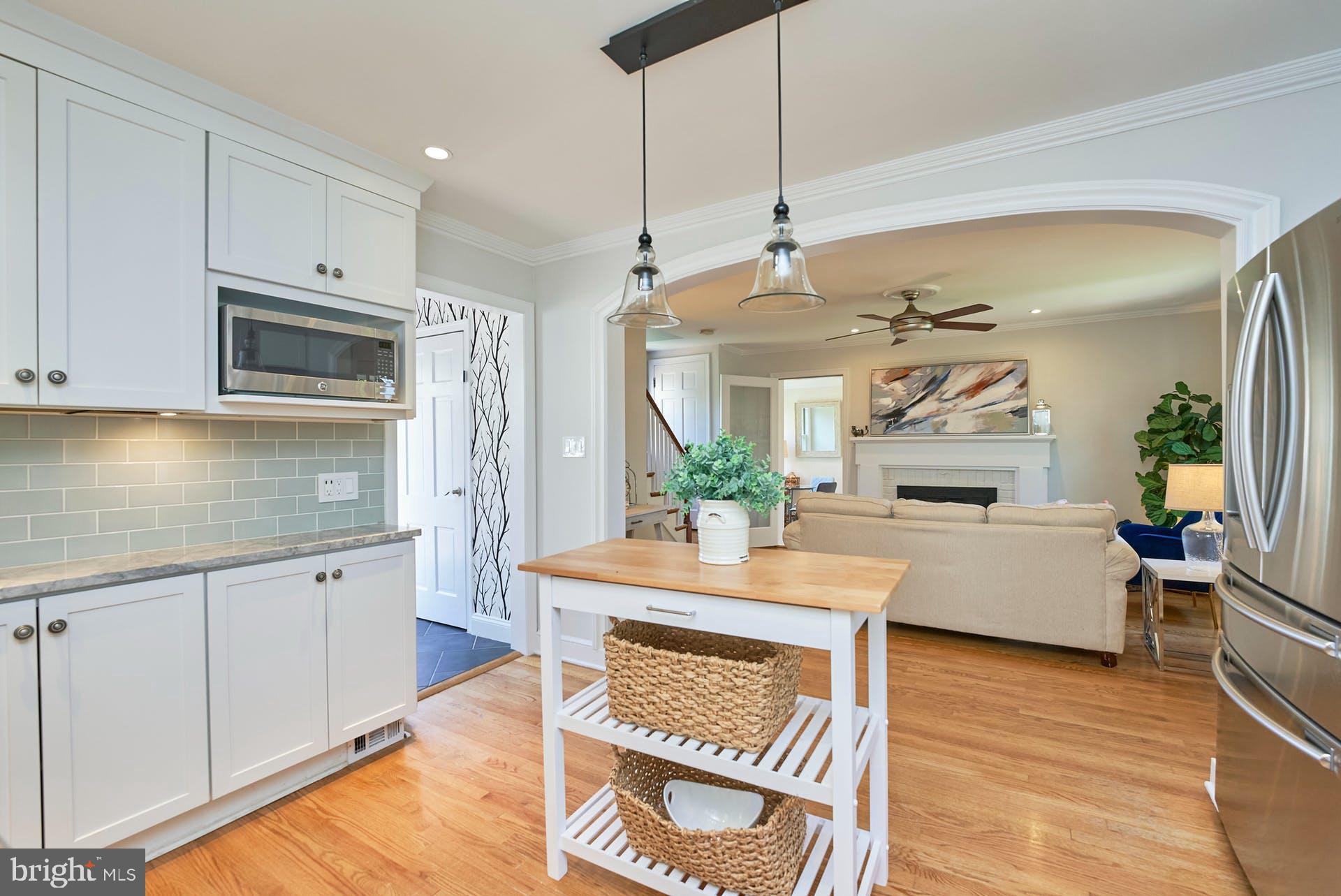 CLARENDON - Residential Lease
