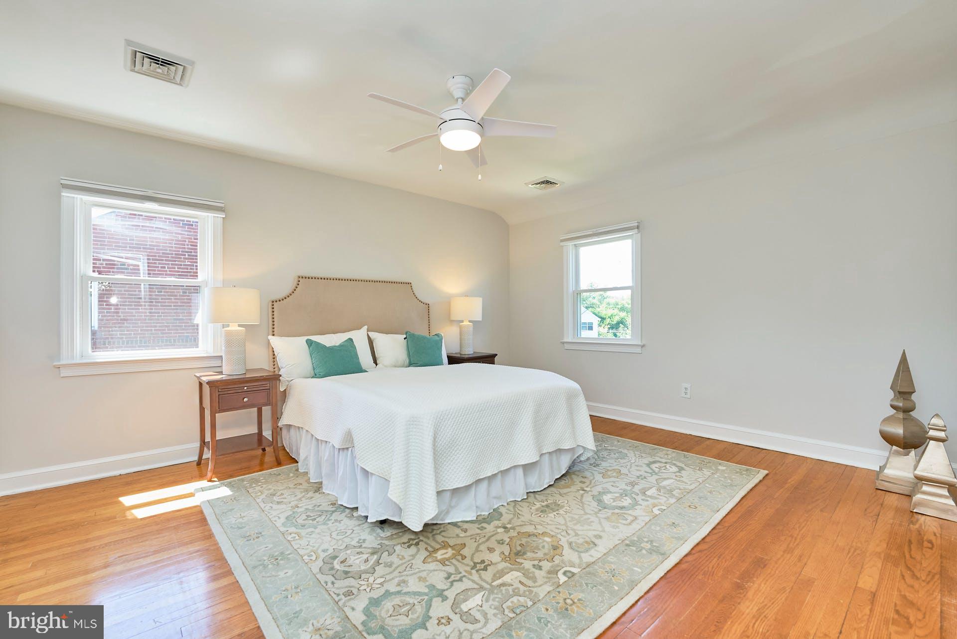 CLARENDON - Residential Lease