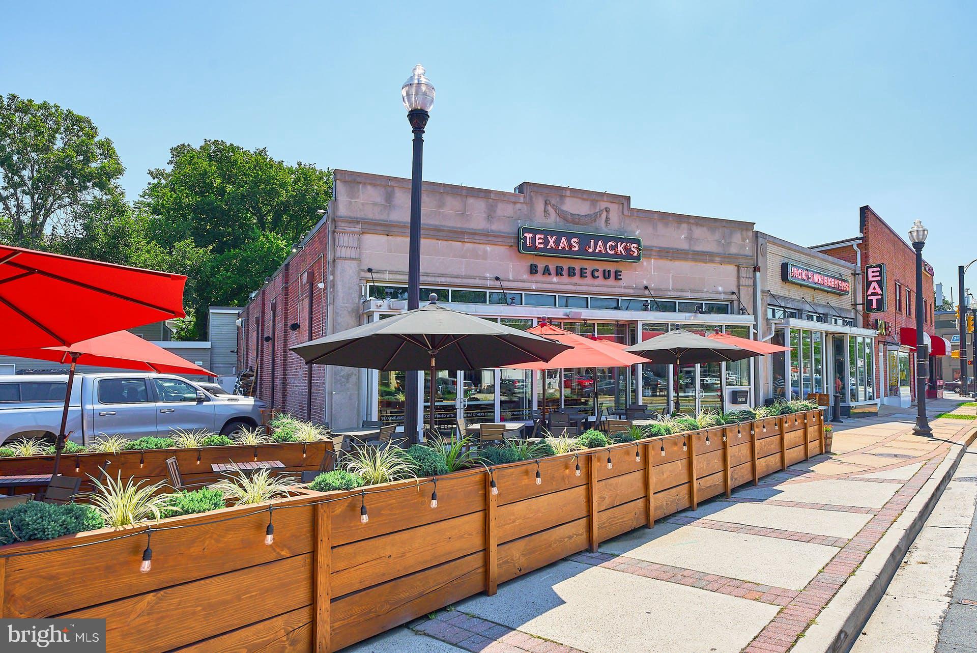 CLARENDON - Residential Lease
