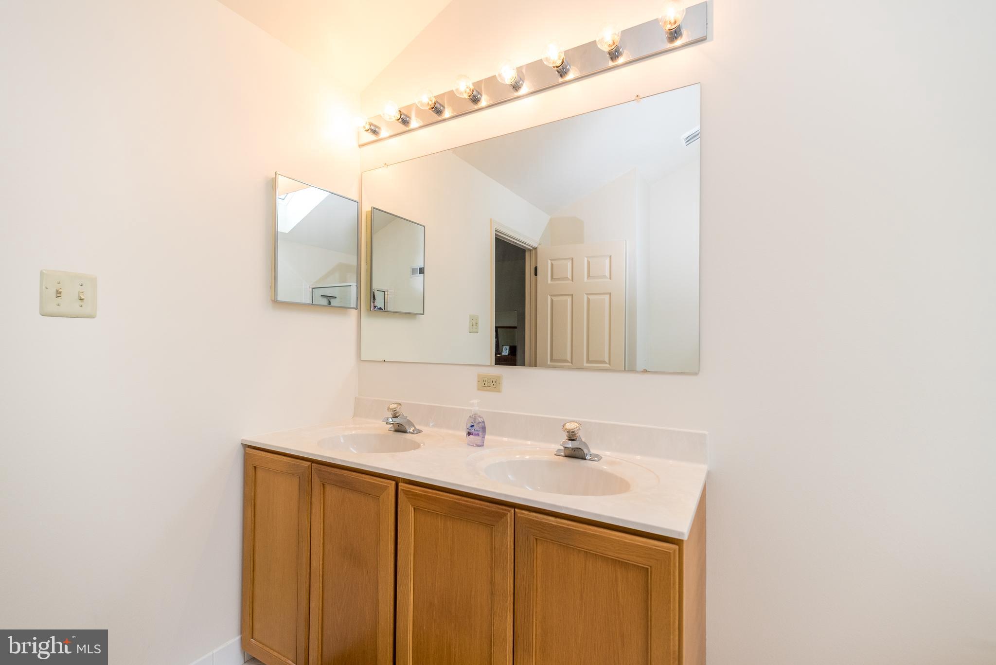 FRANCONIA HUNT - Residential