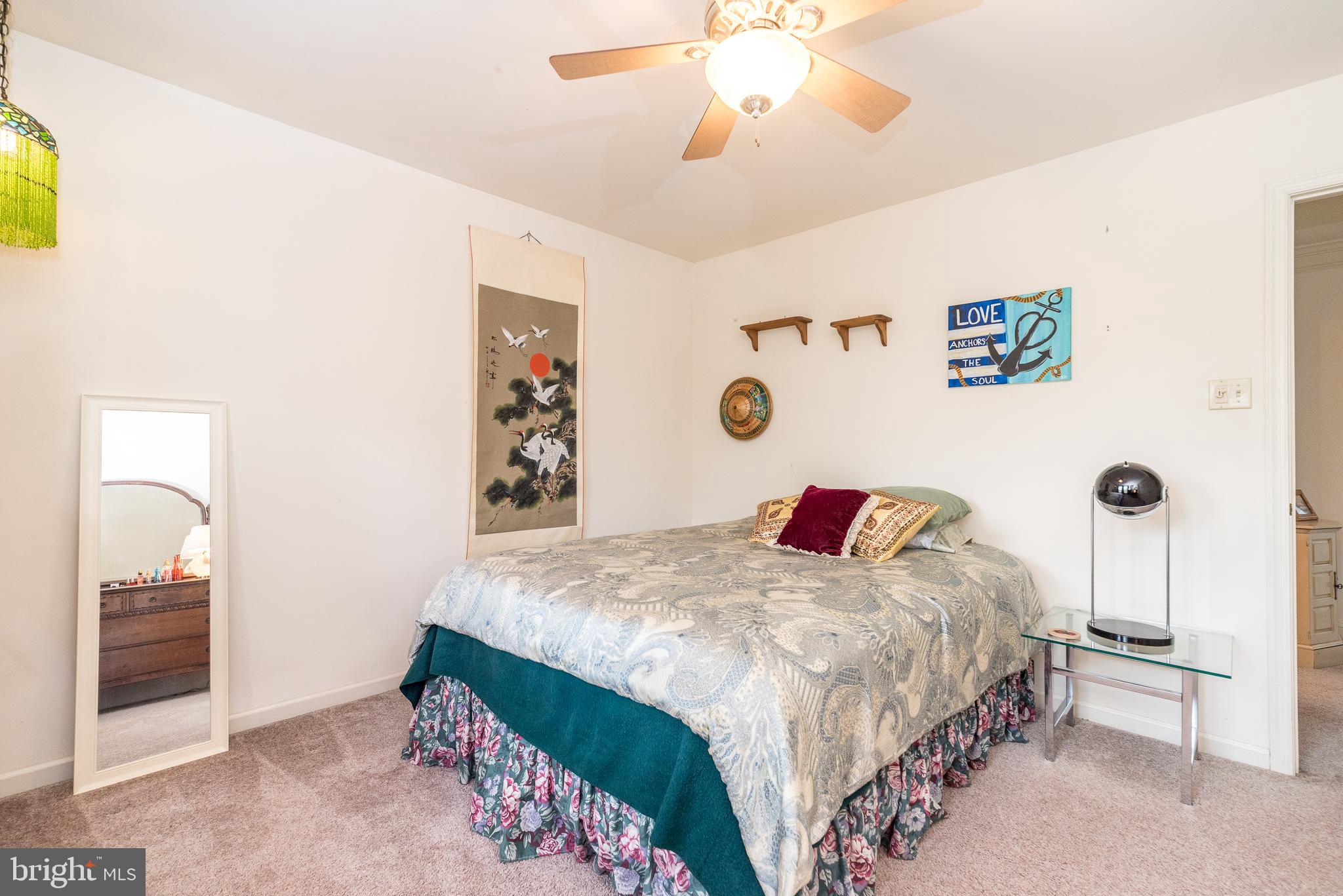 FRANCONIA HUNT - Residential