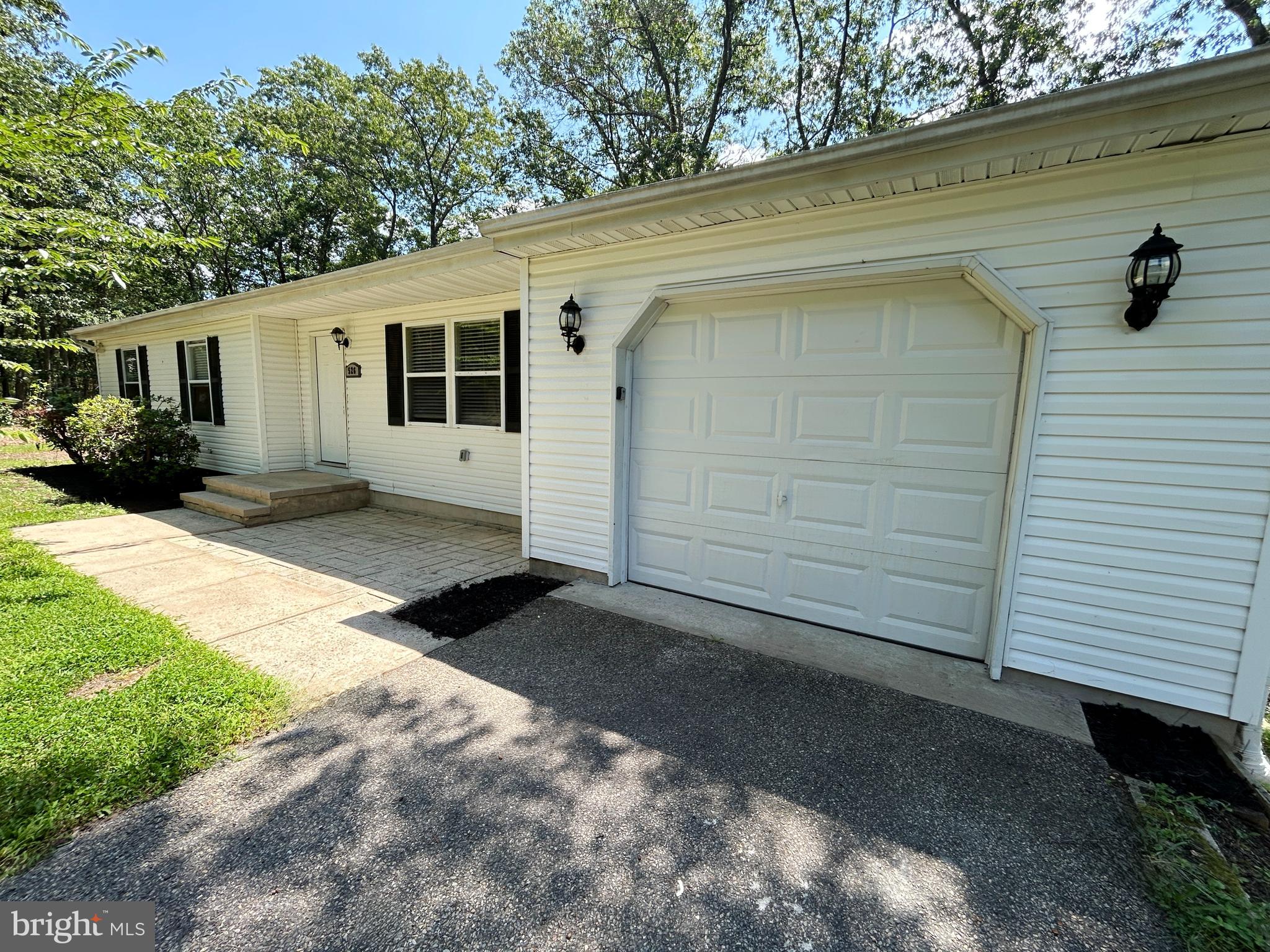 526 VIRGINIA DRIVE