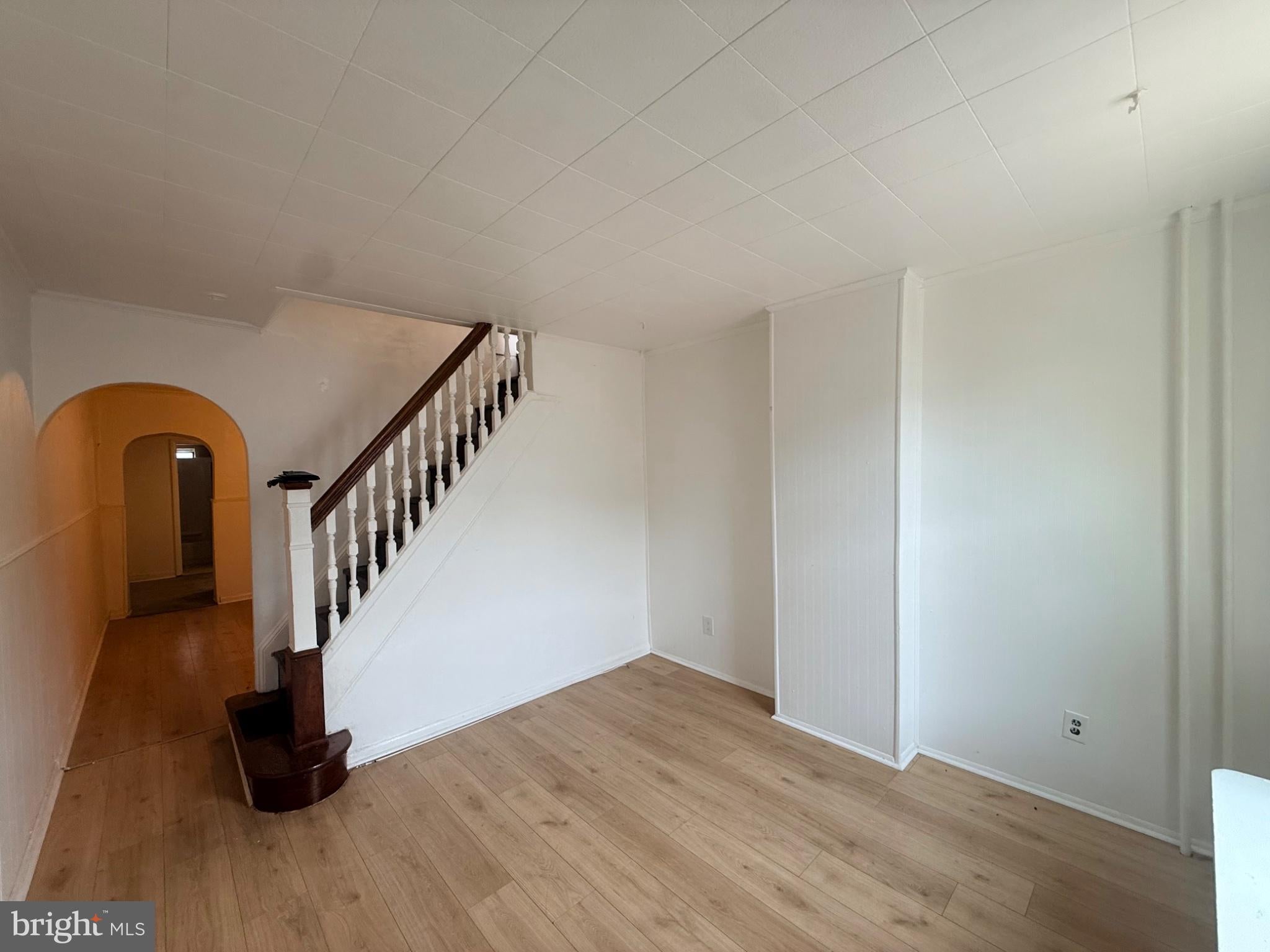 2839 ALMOND STREET