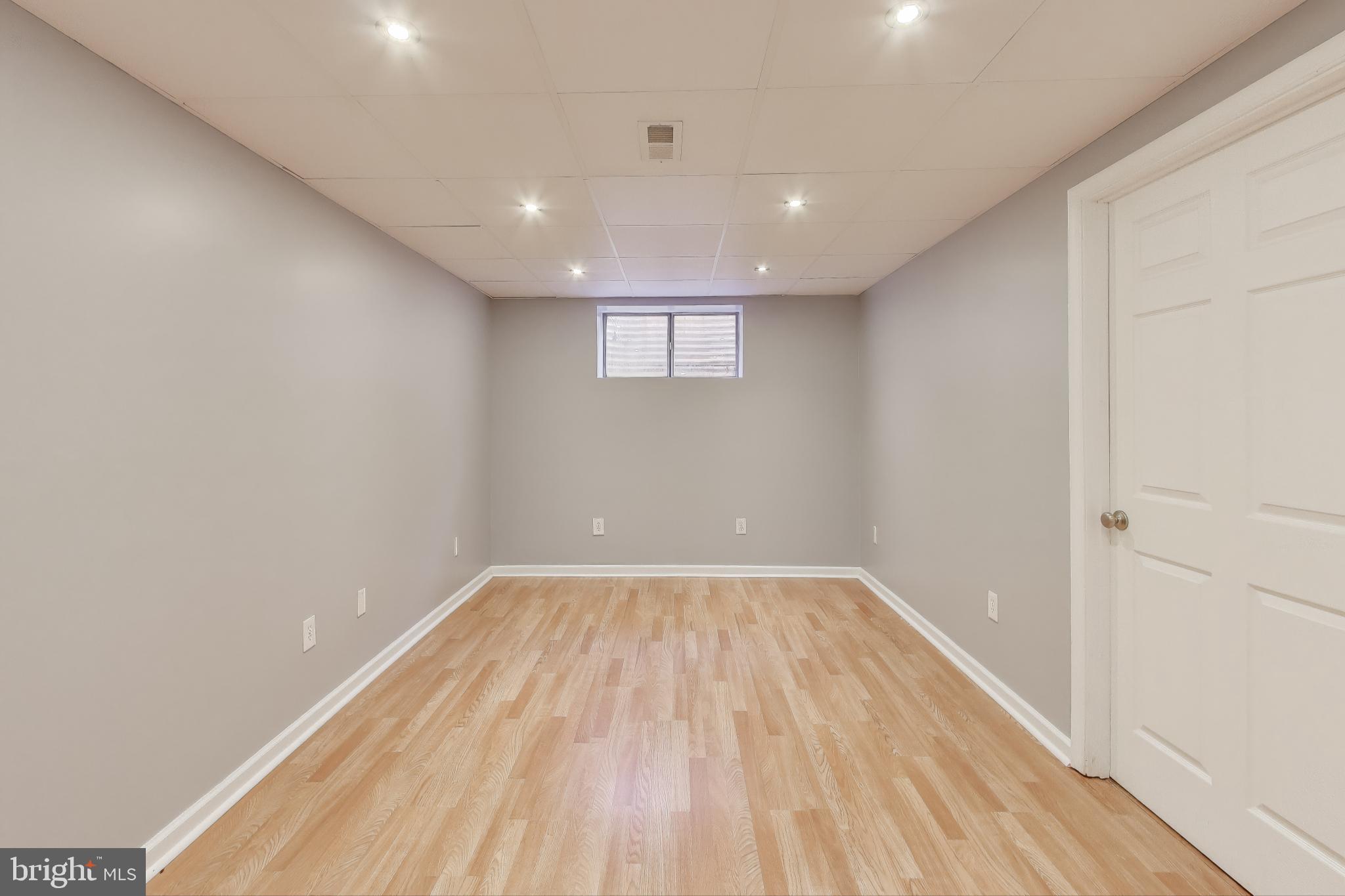 PHELPS LUCK - Residential Lease