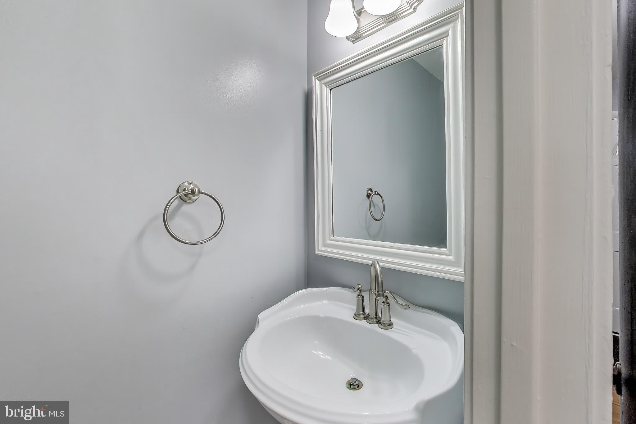 PHELPS LUCK - Residential Lease