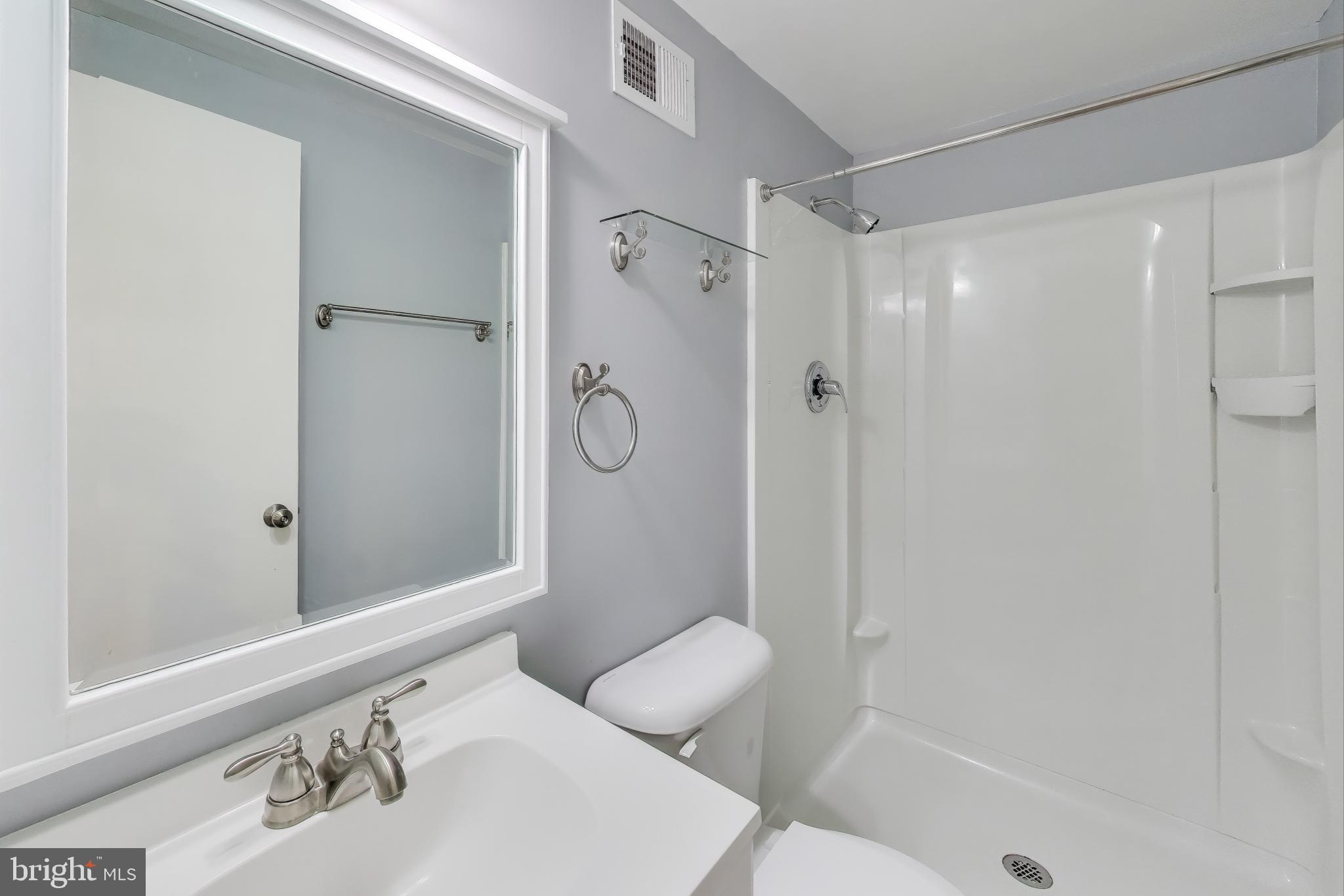 PHELPS LUCK - Residential Lease