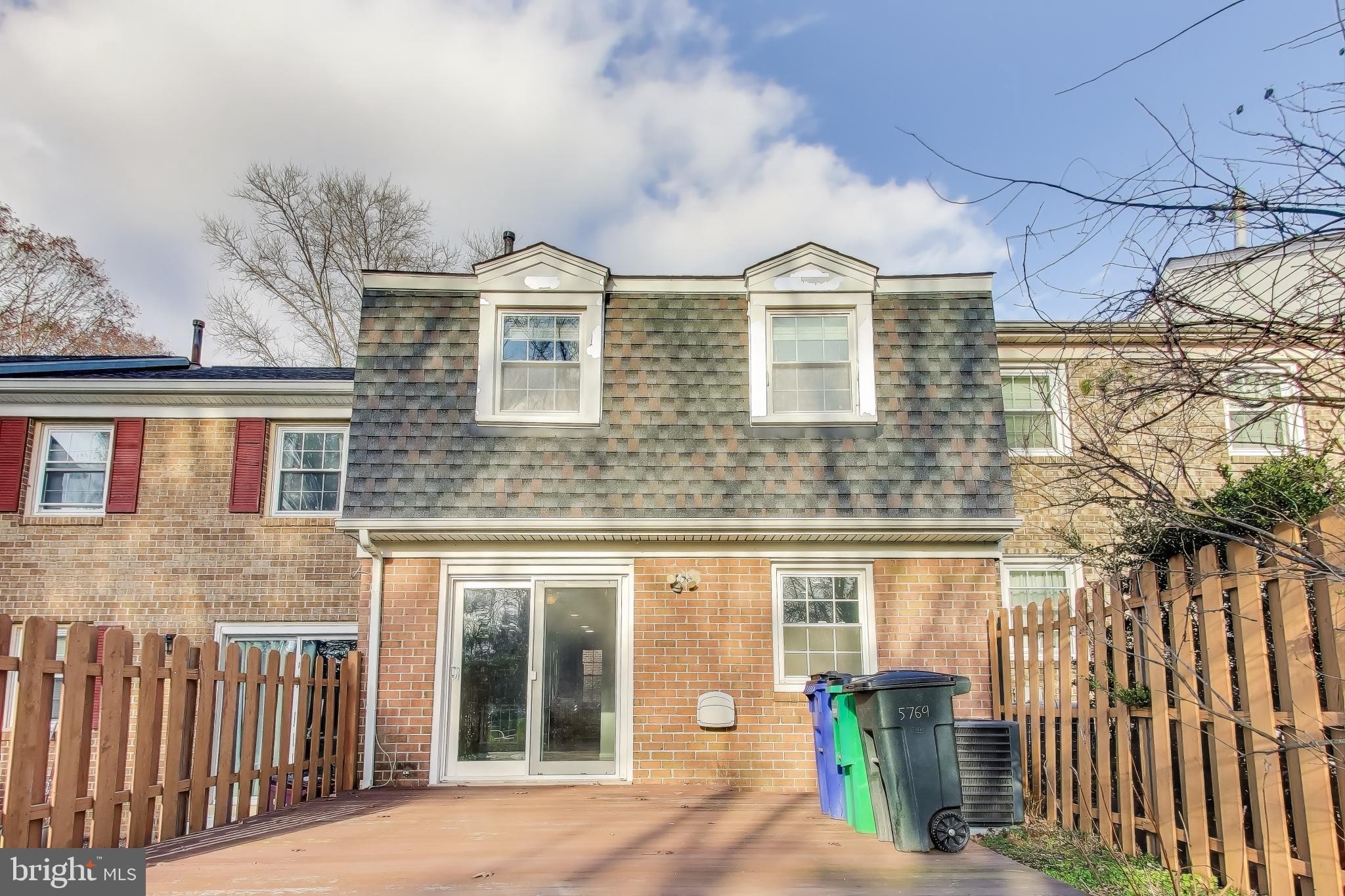 PHELPS LUCK - Residential Lease