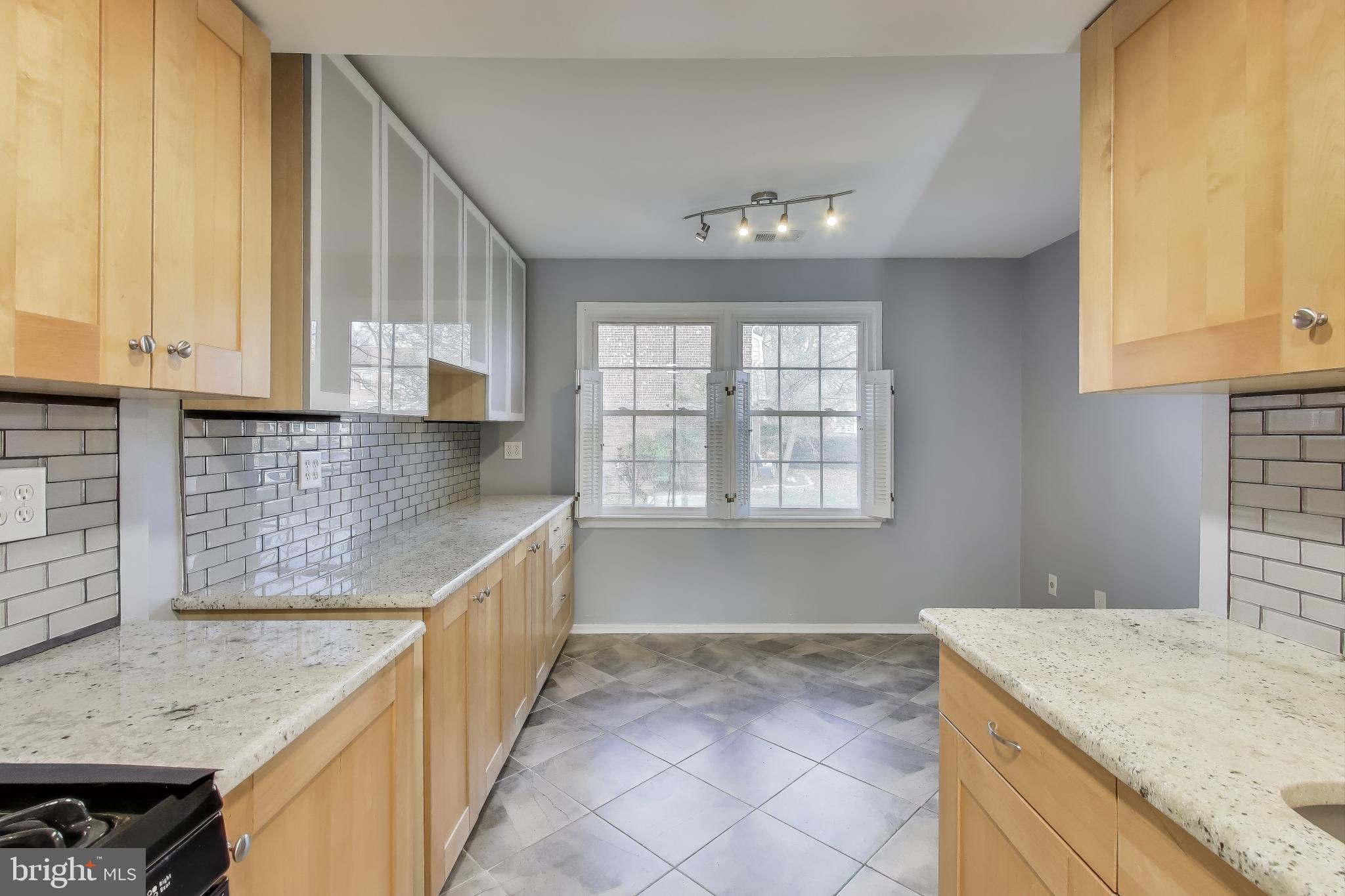 PHELPS LUCK - Residential Lease