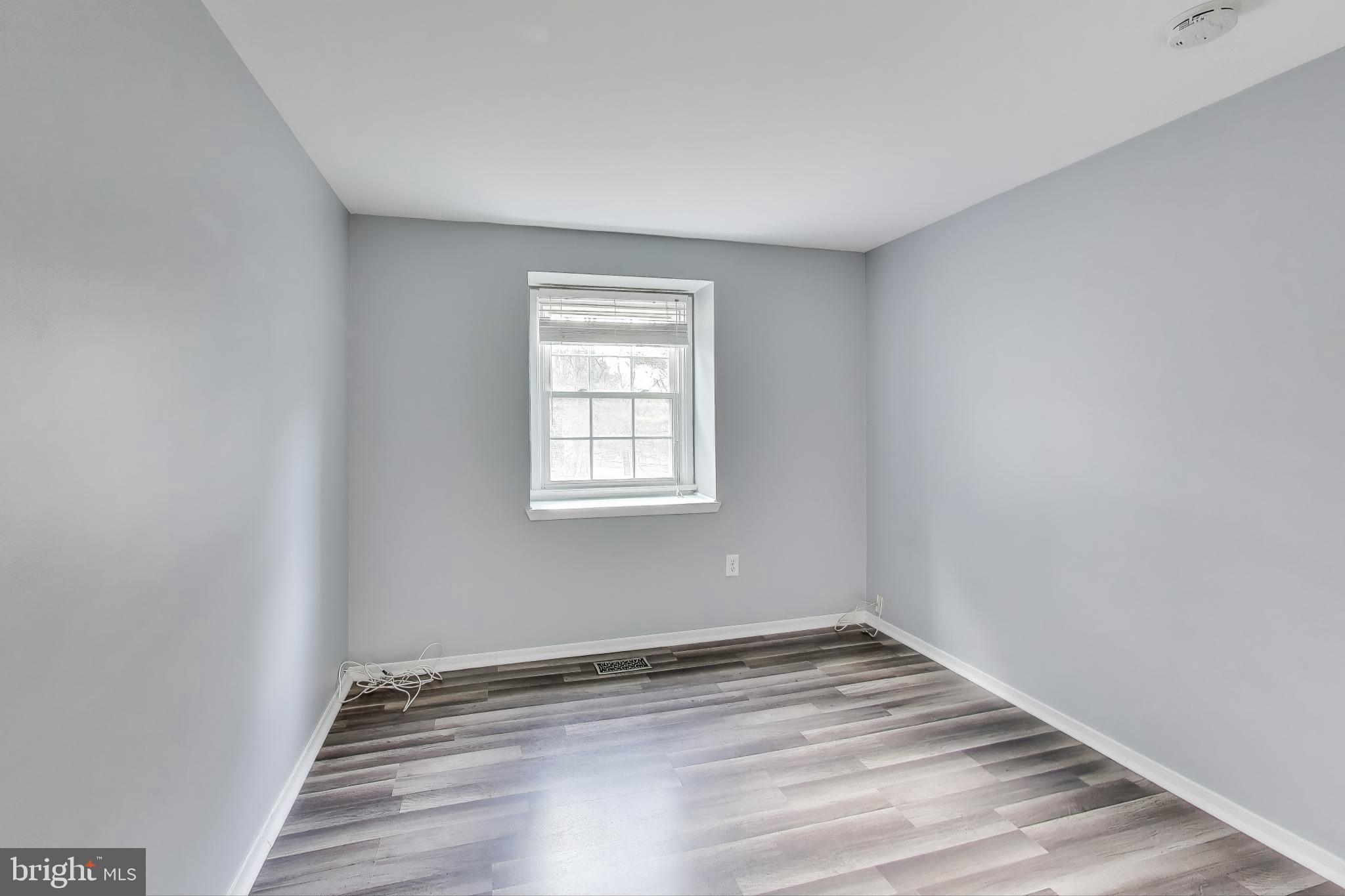 PHELPS LUCK - Residential Lease