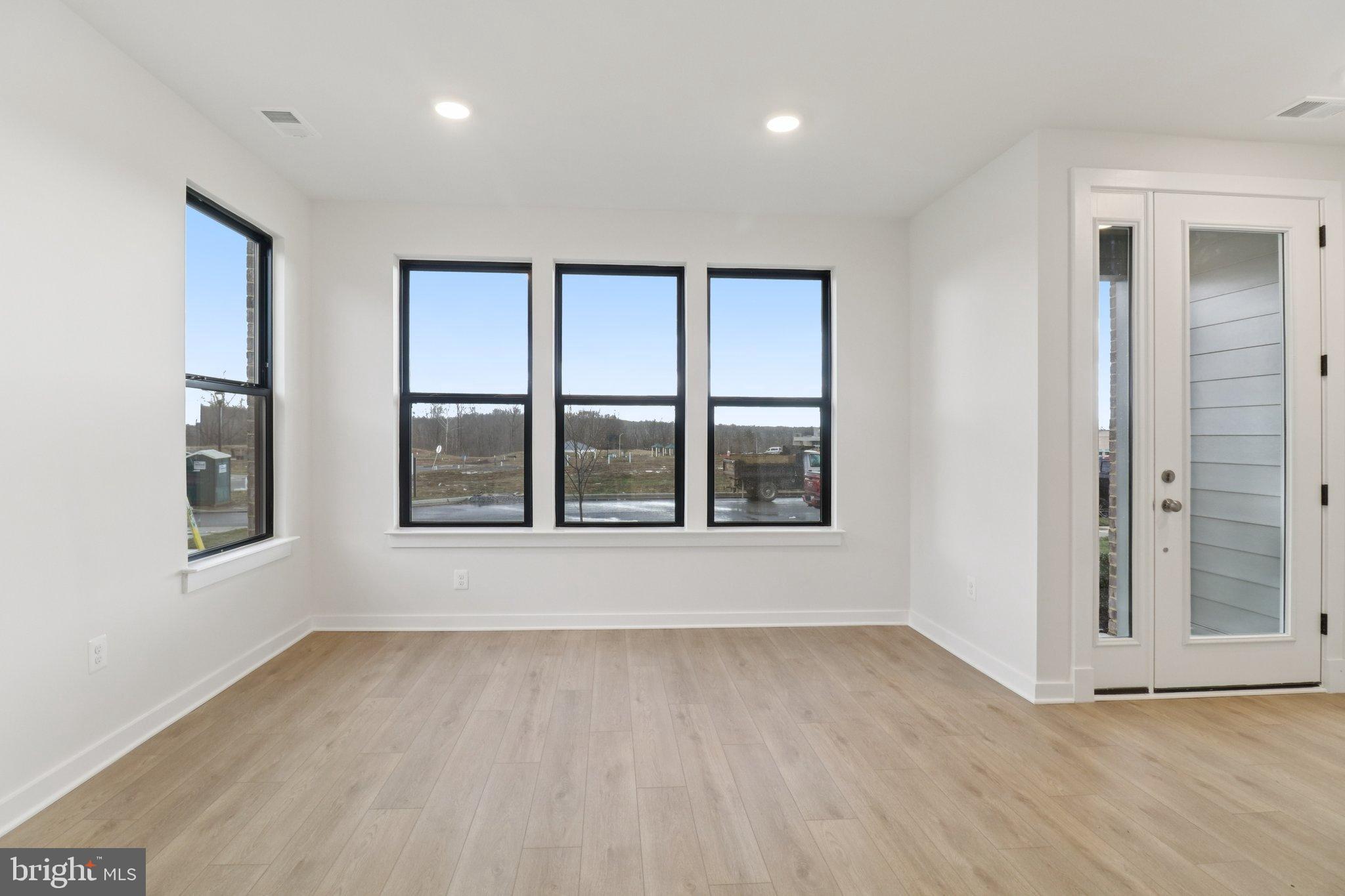 MELFORD TOWN CENTER - Residential