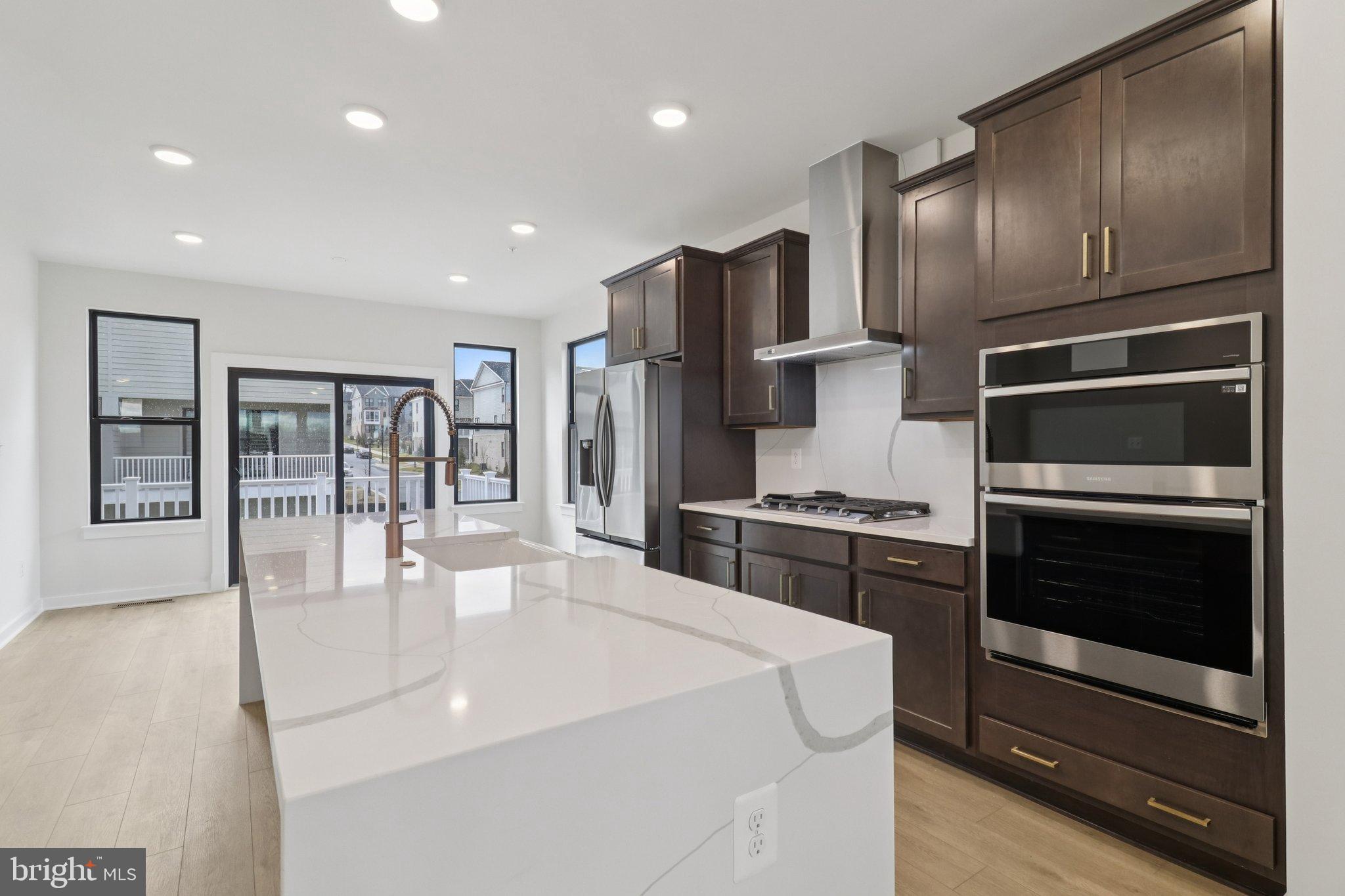 MELFORD TOWN CENTER - Residential