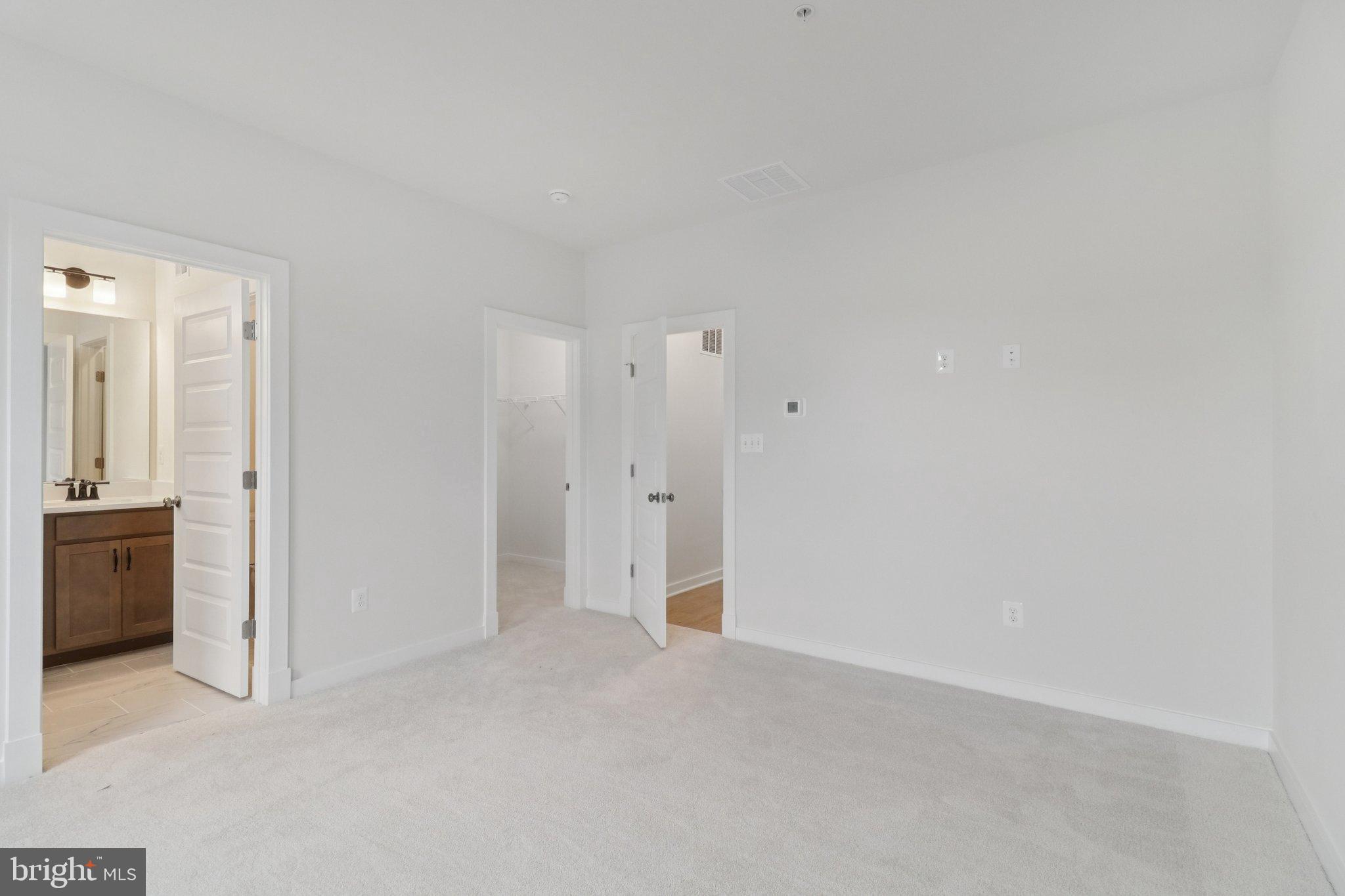 MELFORD TOWN CENTER - Residential