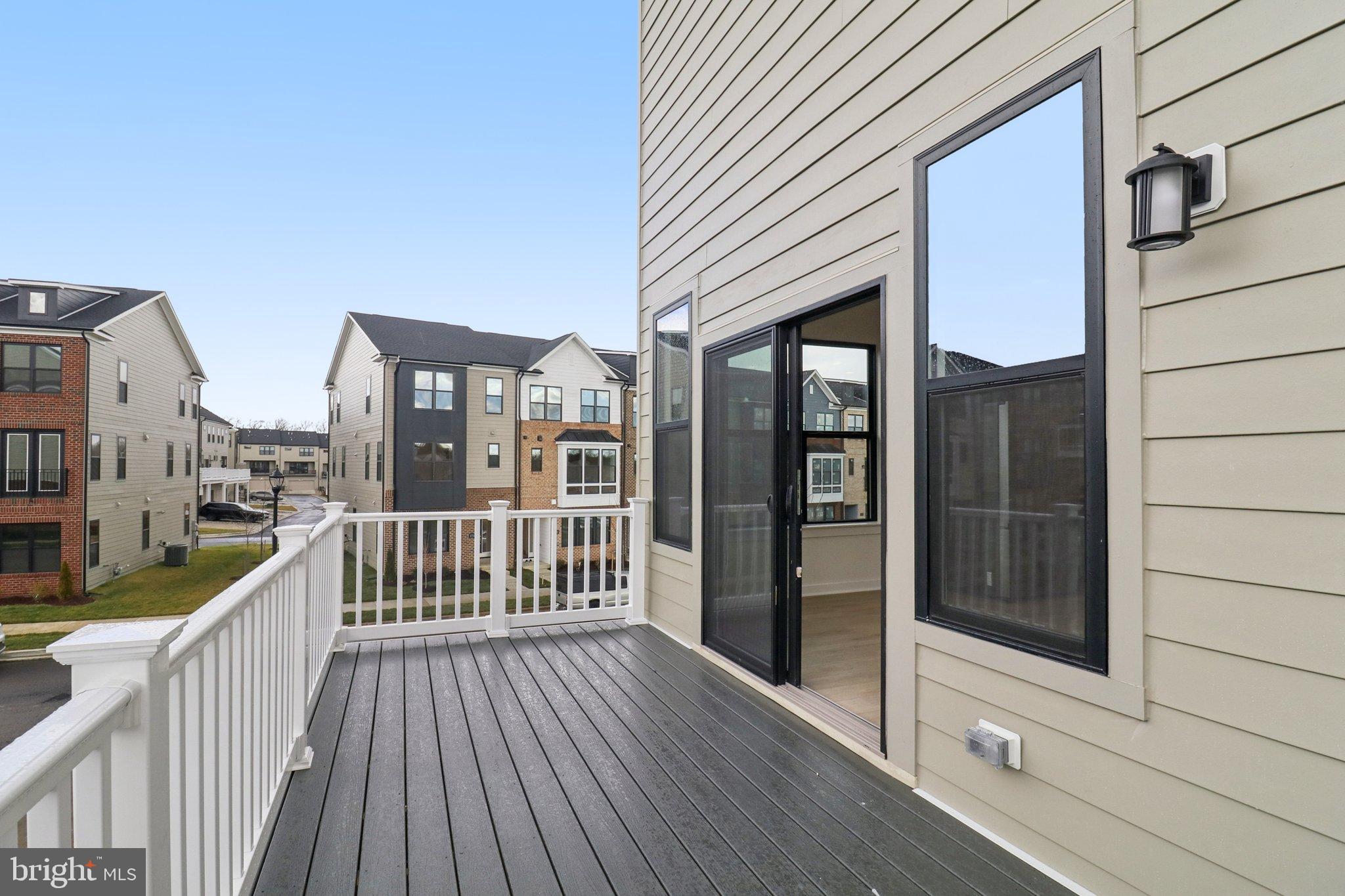 MELFORD TOWN CENTER - Residential