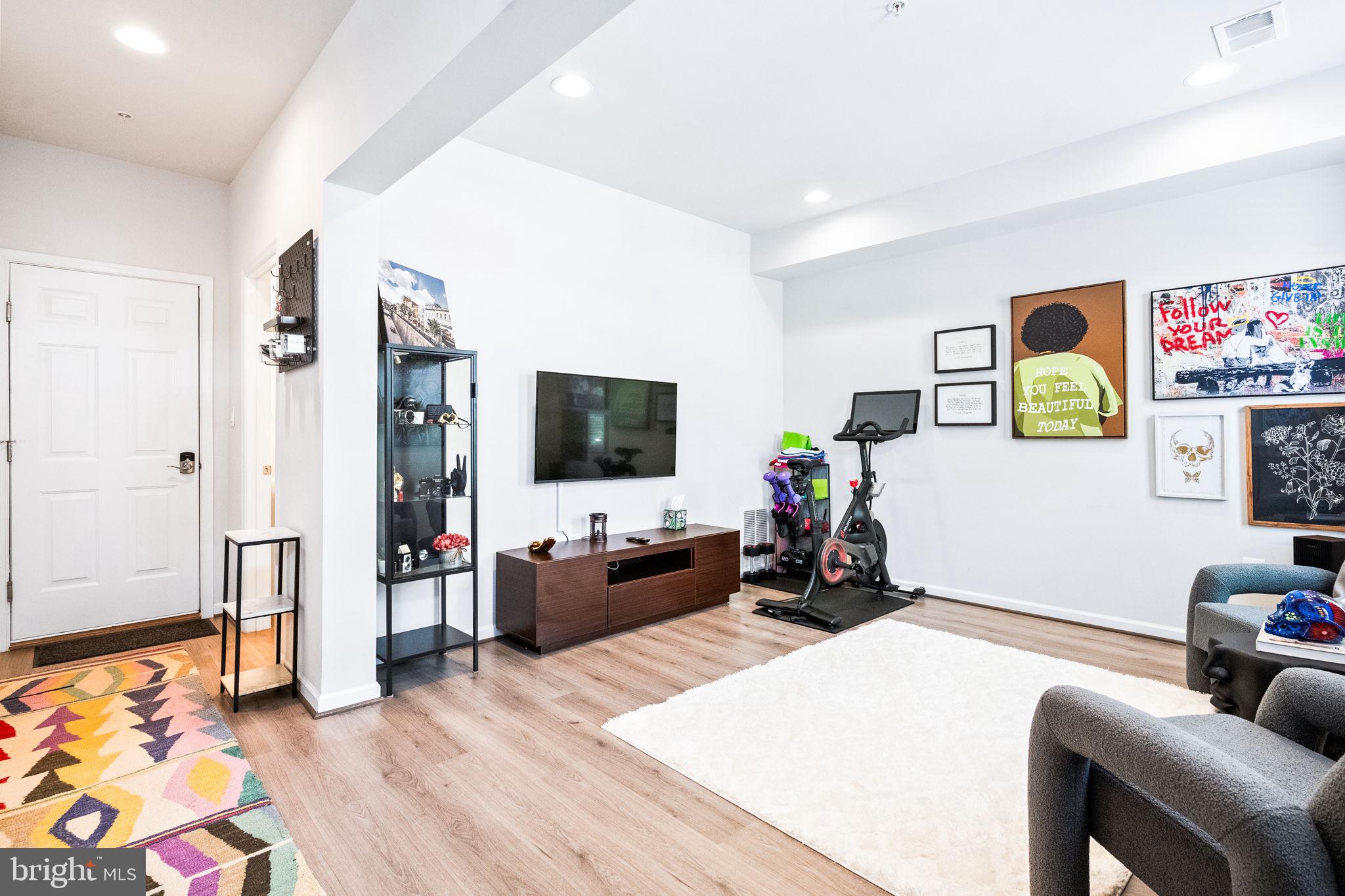 BRADFORD'S LANDING - Residential