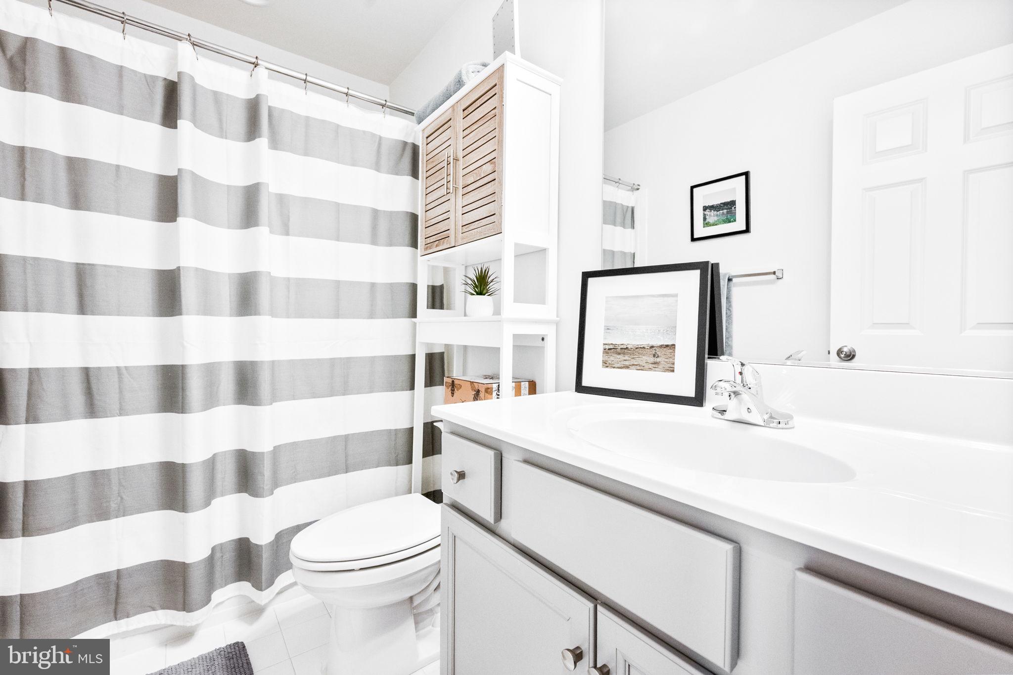 BRADFORD'S LANDING - Residential