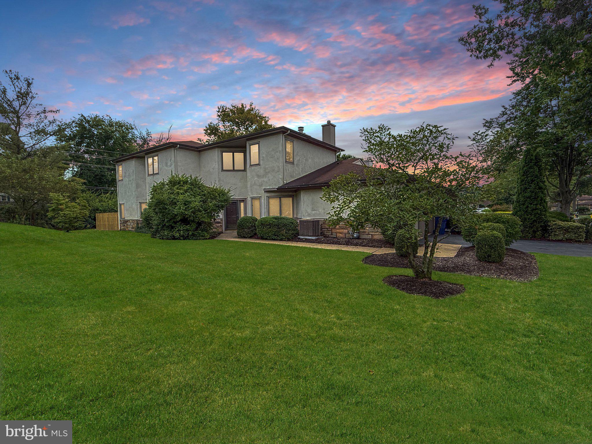 28 JACKIE DR.