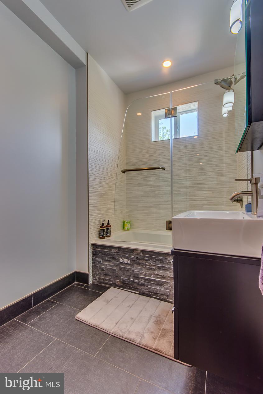 ORCHARDALE - Residential Lease