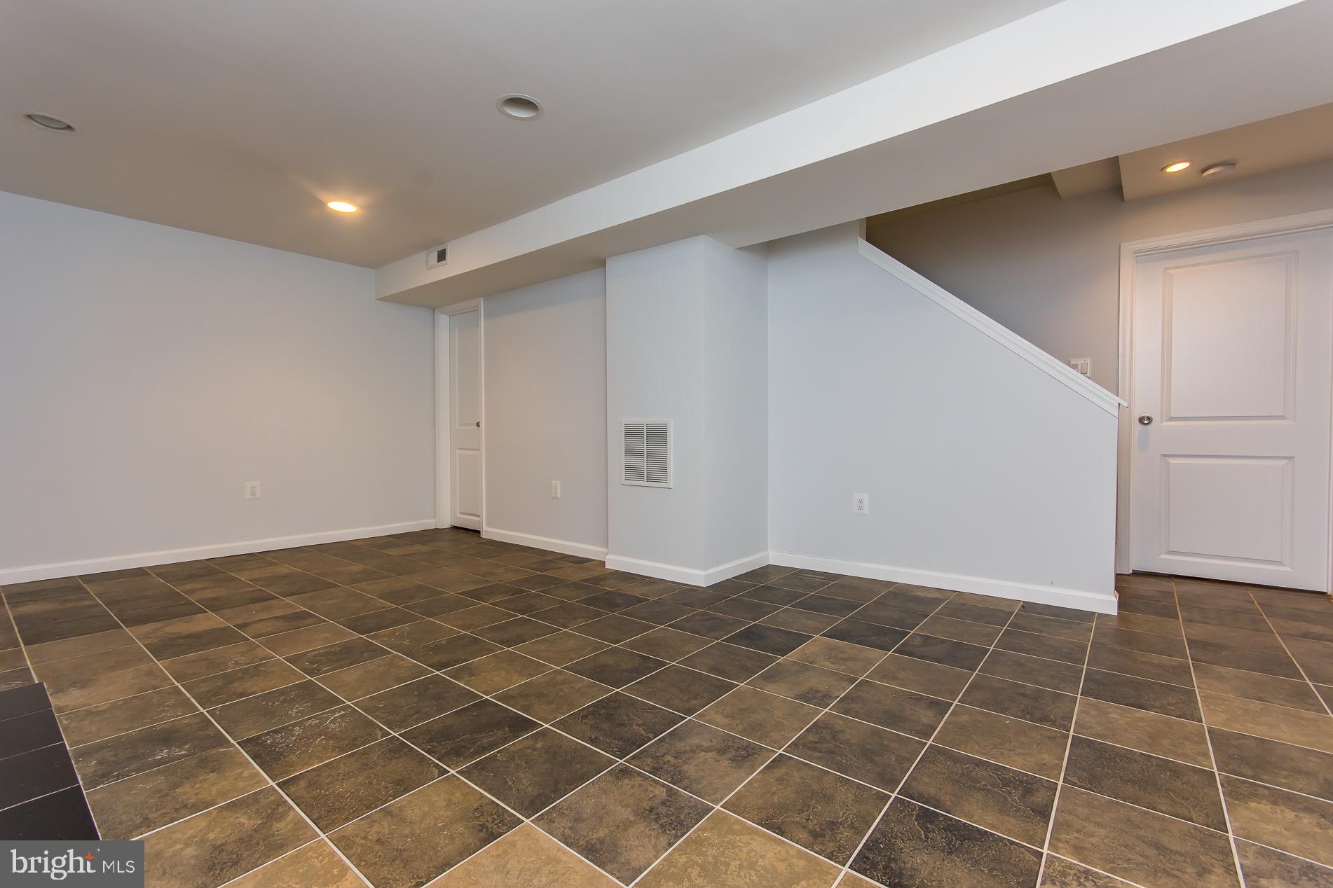 ORCHARDALE - Residential Lease