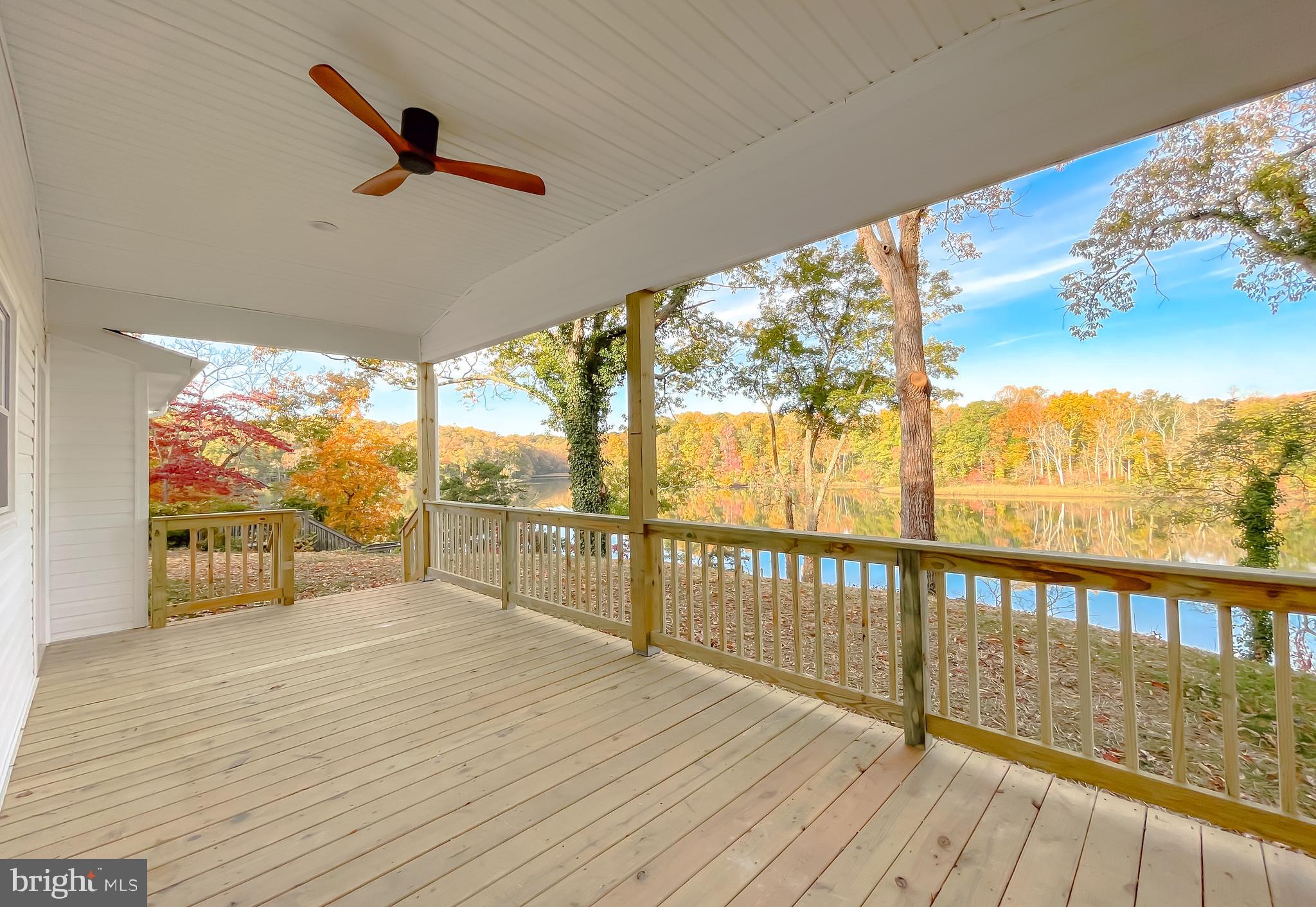 HOLLYWOOD SHORES - Residential