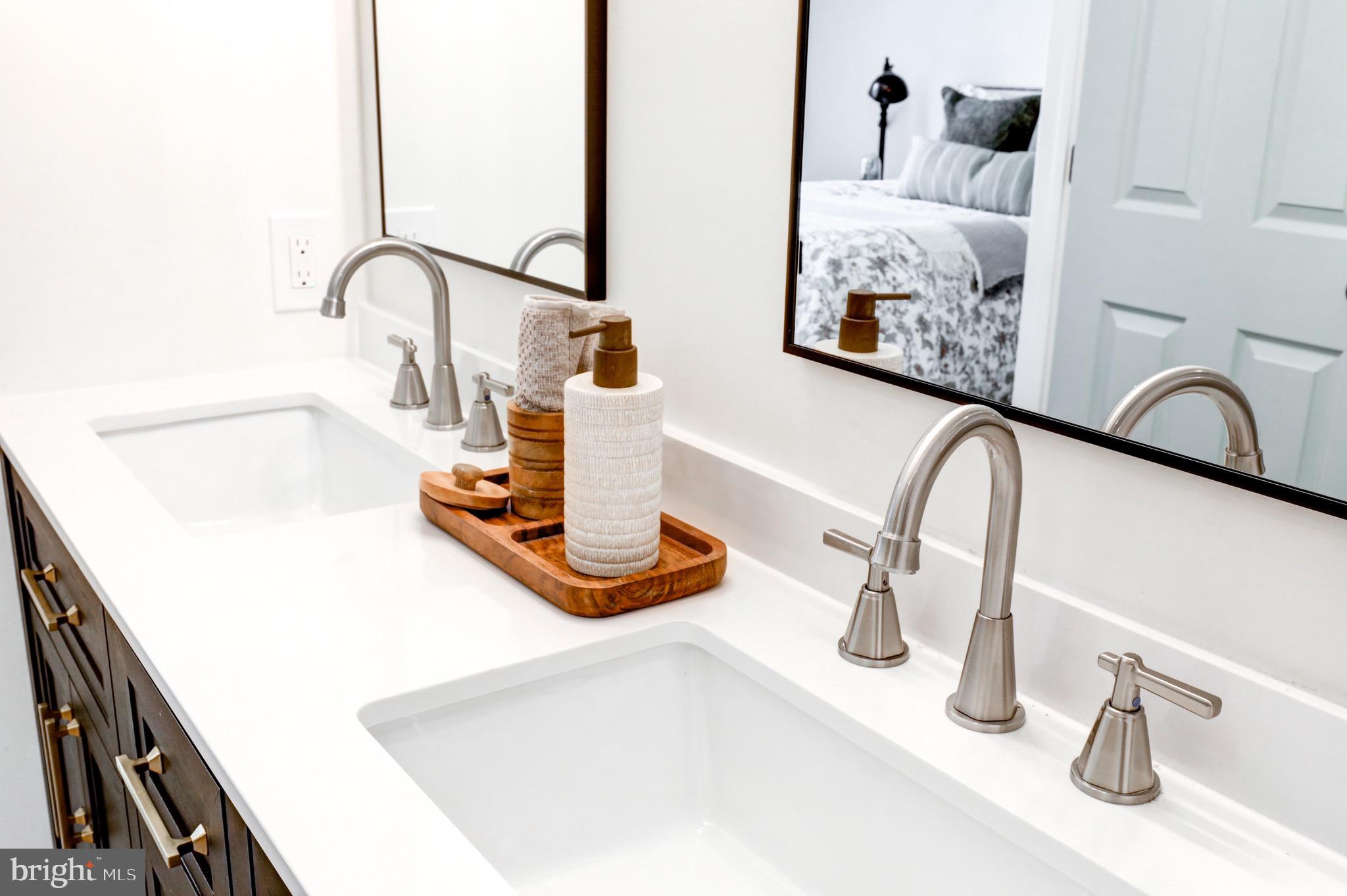 WILDFLOWER POND - Residential