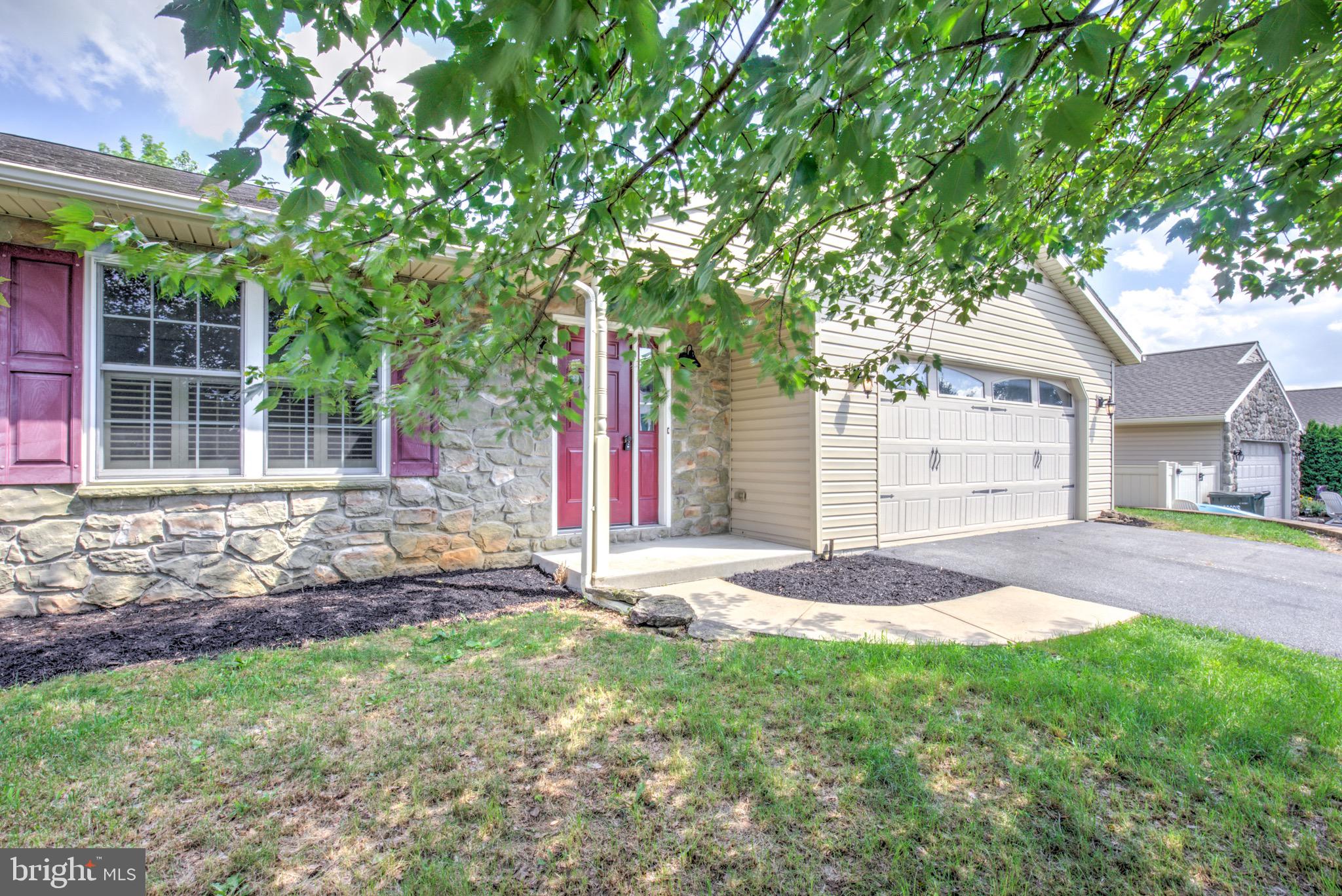 WILDFLOWER POND - Residential