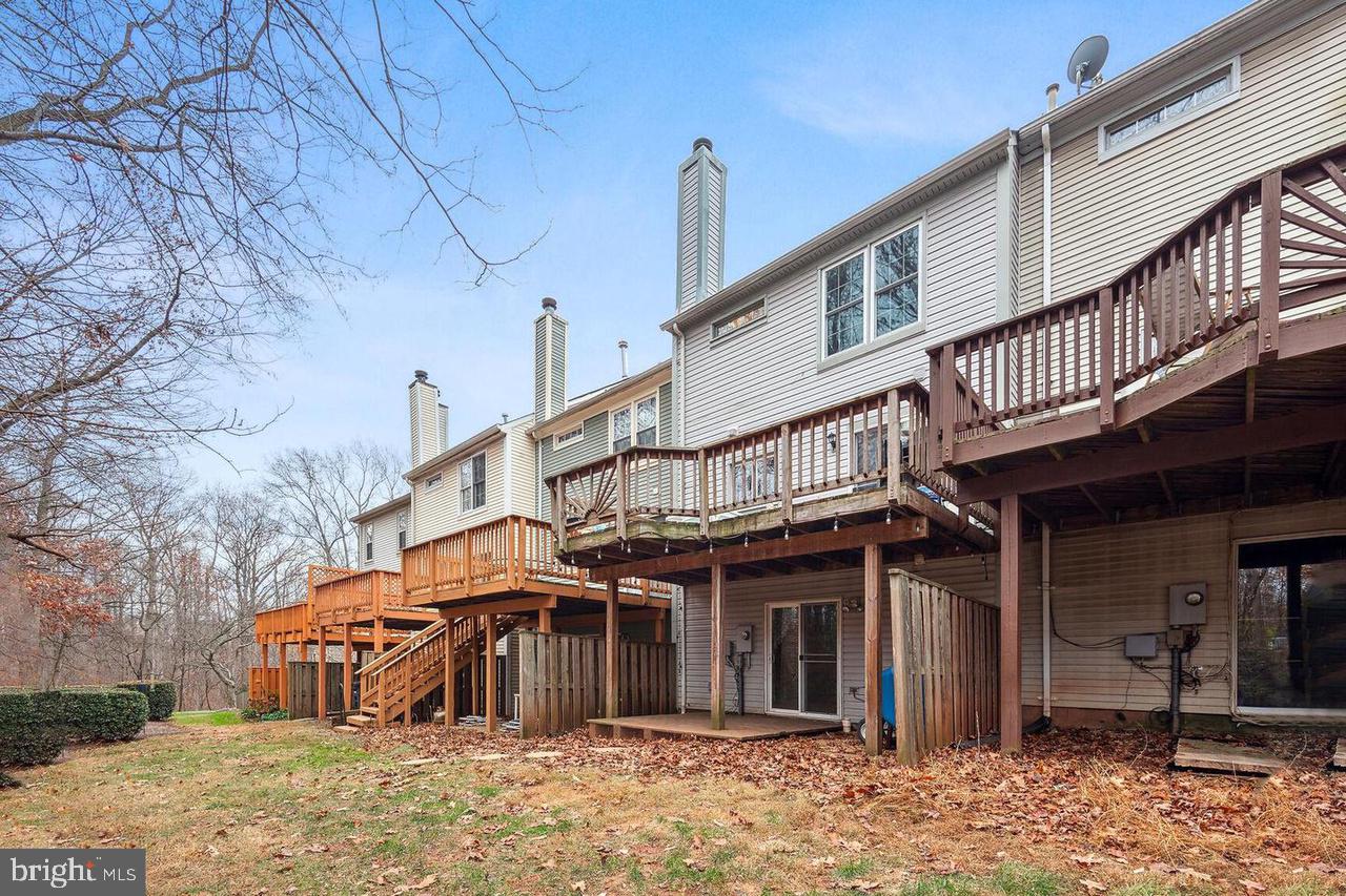 WOODGATE MANOR - Residential Lease