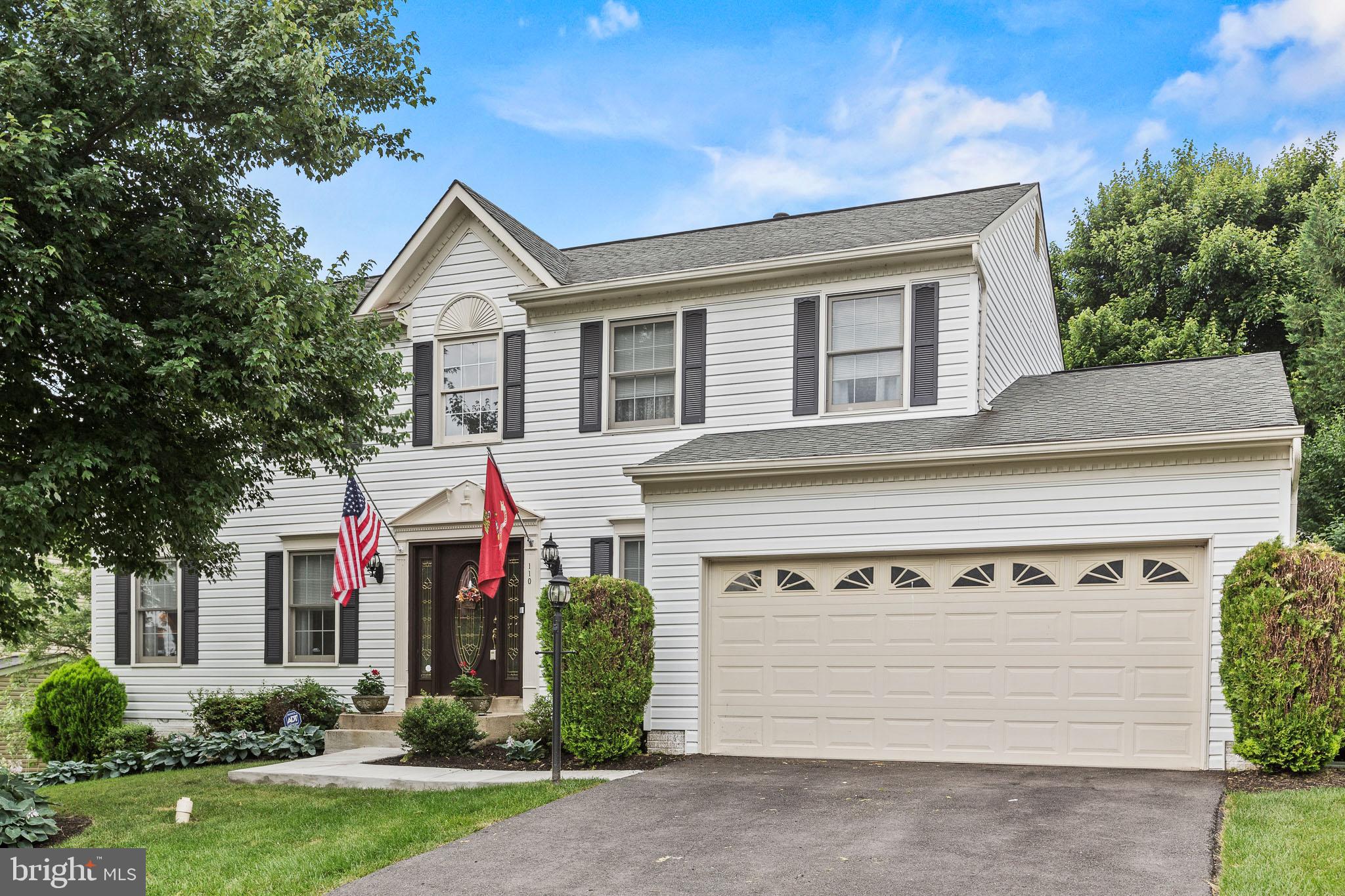 HAMPTON OAKS - Residential